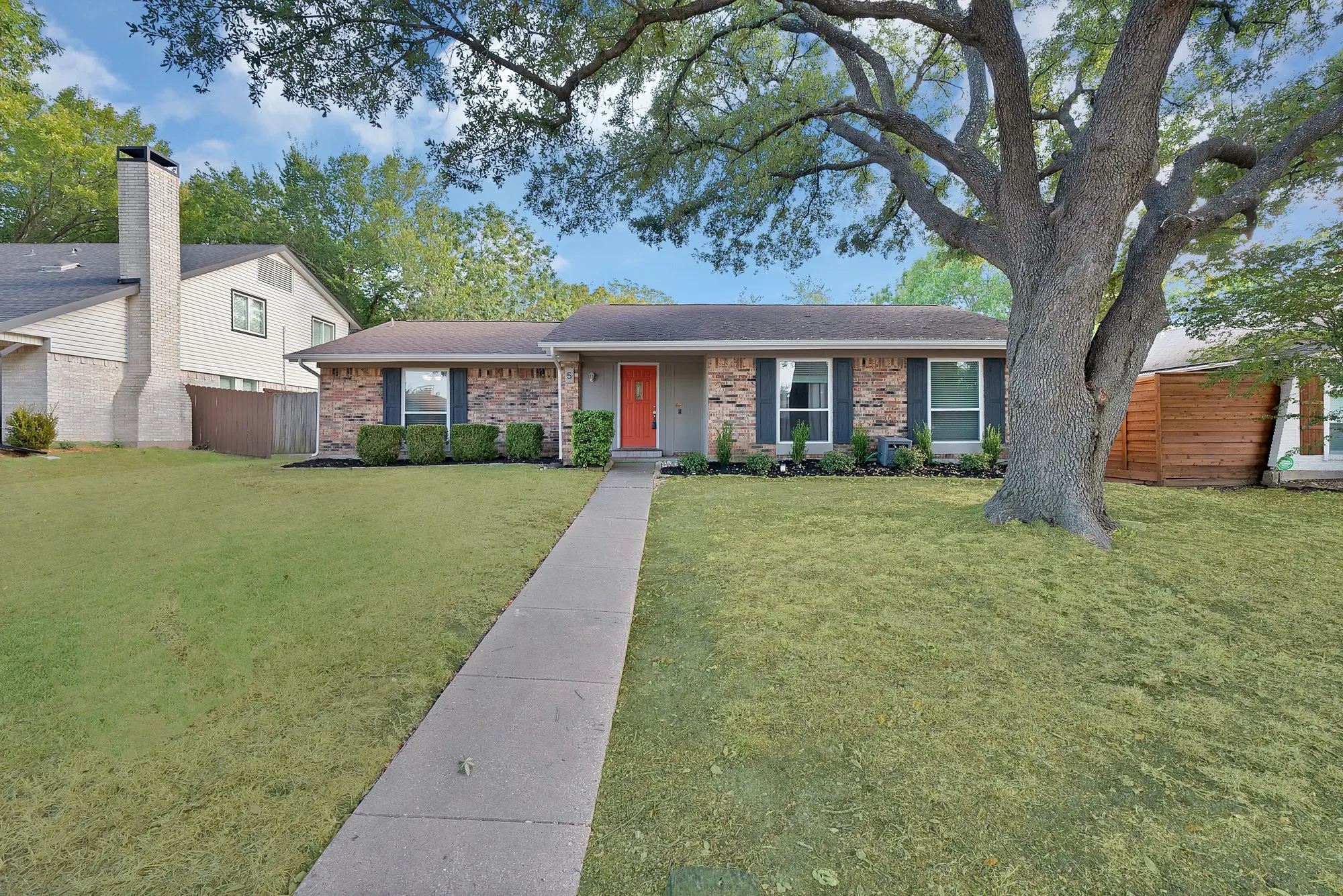 Single Family Residence For Sale in Dallas County , 5 Merrie Circle, Richardson, Texas 75081, 3 Bedroom, 2 Bathroom, 2 Garage spaces, 1,659 Sqft, built in 1972, mls#21400435, Real Estate Agent in Richardson, Homes For Sale in Dallas county, Homes For Sale in Richardson, Realtor in Richardson Texas, Real Estate Brokerage Independent Realty Texas, Luminita Cordes Realtor