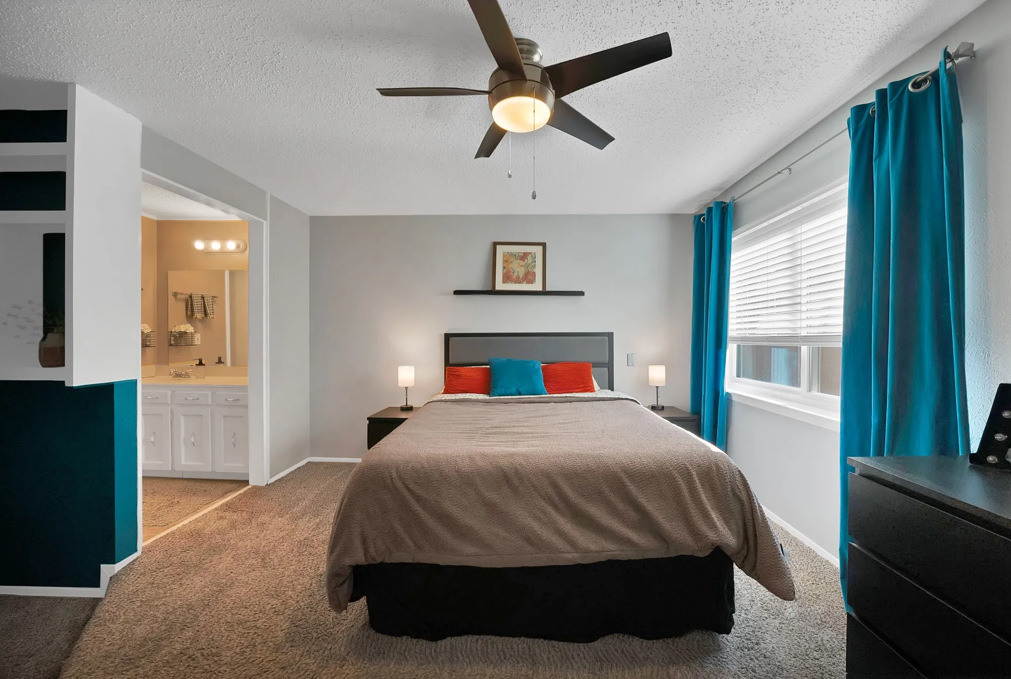 Single Family Residence For Sale in Dallas County , 5 Merrie Circle, Richardson, Texas 75081, 3 Bedroom, 2 Bathroom, 2 Garage spaces, 1,659 Sqft, built in 1972, mls#21400435, Real Estate Agent in Richardson, Homes For Sale in Dallas county, Homes For Sale in Richardson, Realtor in Richardson Texas, Real Estate Brokerage Independent Realty Texas, Luminita Cordes Realtor