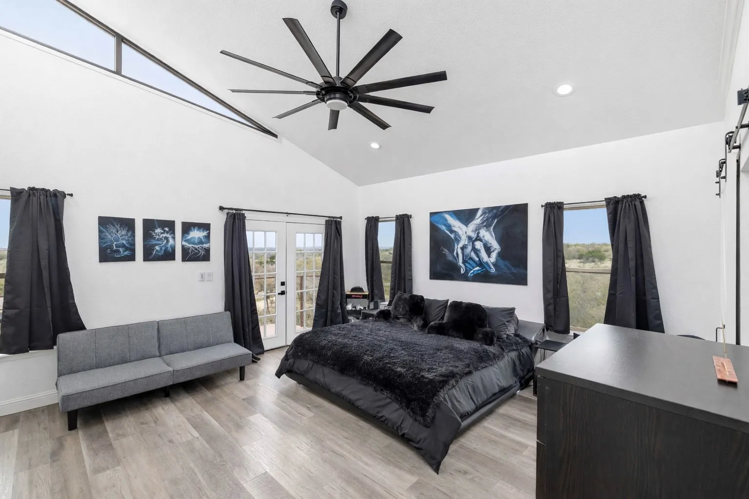Single Family Residence For Sale in Comanche County , 115 Comanche Vista Drive, Comanche, Texas 76442, 3 Bedroom, 2 Bathroom, 2 Garage spaces, 2,100 Sqft, built in 2021, mls#21391772, Real Estate Agent in Comanche, Homes For Sale in Comanche county, Homes For Sale in Comanche, Realtor in Comanche Texas, Real Estate Brokerage Independent Realty Texas, Luminita Cordes Realtor