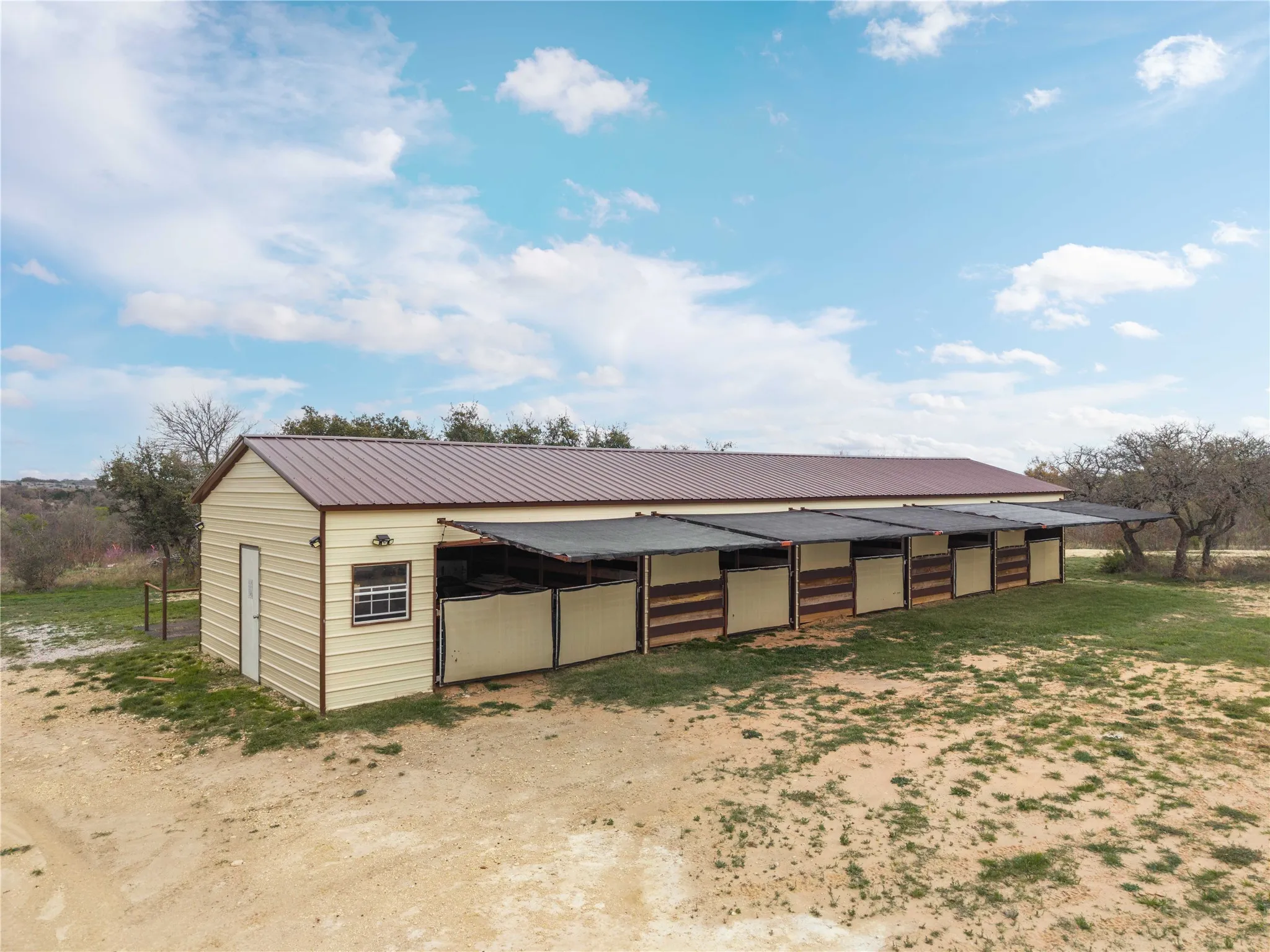 Single Family Residence For Sale in Comanche County , 115 Comanche Vista Drive, Comanche, Texas 76442, 3 Bedroom, 2 Bathroom, 2 Garage spaces, 2,100 Sqft, built in 2021, mls#21391772, Real Estate Agent in Comanche, Homes For Sale in Comanche county, Homes For Sale in Comanche, Realtor in Comanche Texas, Real Estate Brokerage Independent Realty Texas, Luminita Cordes Realtor