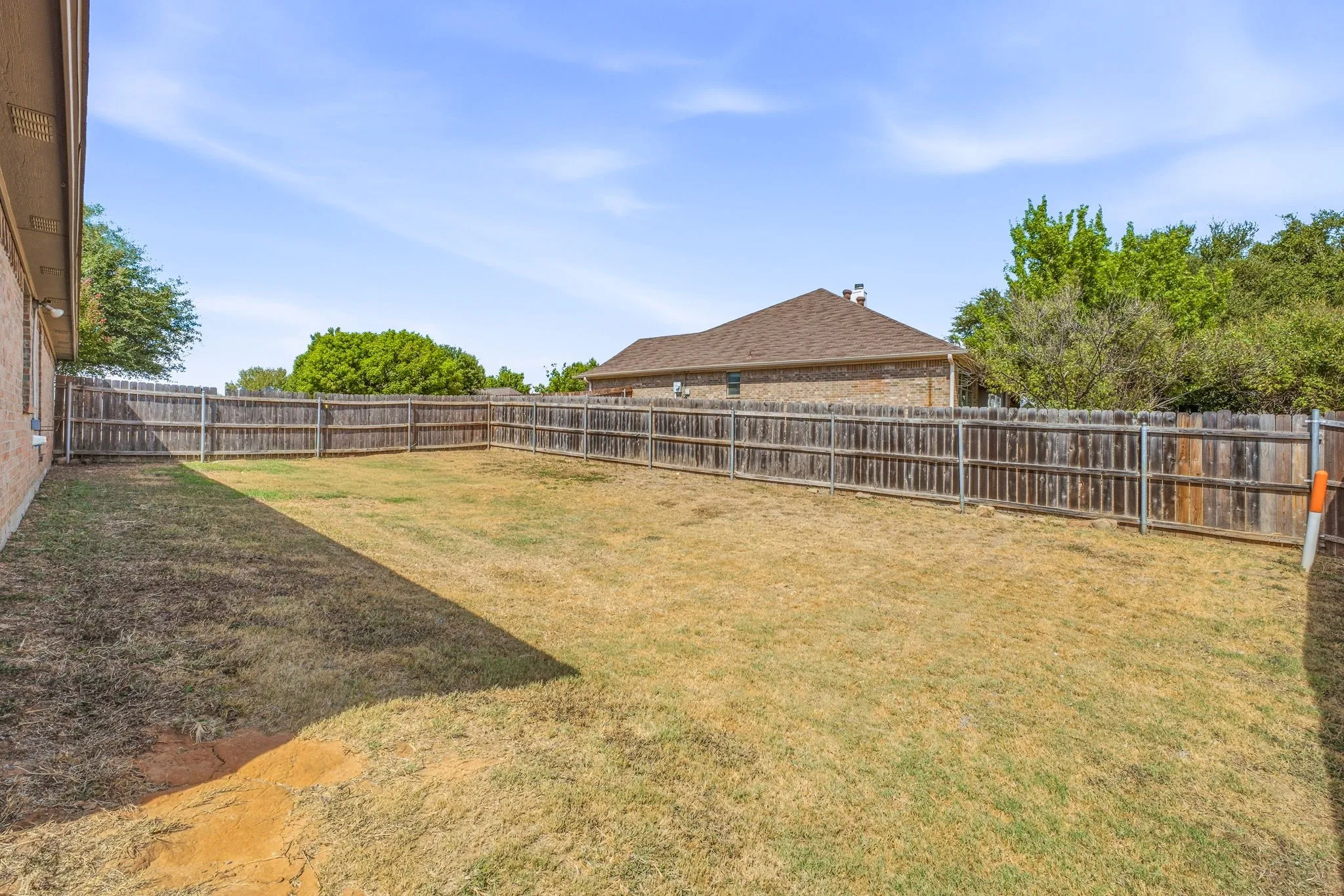 Single Family Residence For Sale in Hood County , 914 Winding Road, Granbury, Texas 76049, 4 Bedroom, 2 Bathroom, 2 Garage spaces, 1,986 Sqft, built in 2007, mls#21399801, Real Estate Agent in Granbury, Homes For Sale in Hood county, Homes For Sale in Granbury, Realtor in Granbury Texas, Real Estate Brokerage Independent Realty Texas, Luminita Cordes Realtor