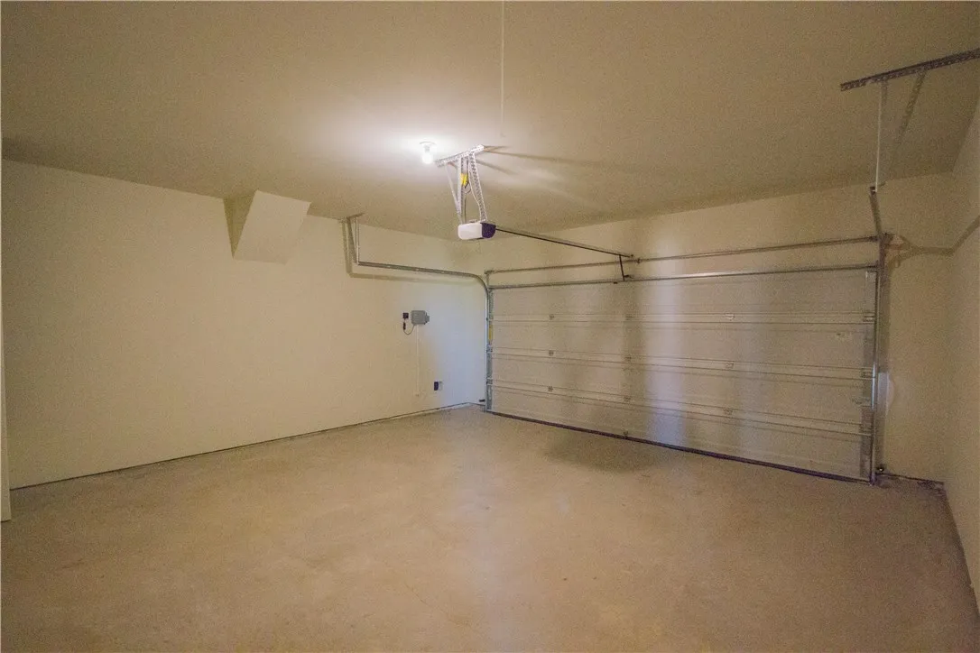 Single Family Residence For Rent in Collin County , 1605 Park Trails, Princeton, Texas 75407, 3 Bedroom, 2 Bathroom, 2 Garage spaces, 1,608 Sqft, built in 2018, mls#21387758, Real Estate Agent in Princeton, Homes For Rent in Collin county, Homes For Rent in Princeton, Realtor in Princeton Texas, Real Estate Brokerage Independent Realty Texas, Luminita Cordes Realtor