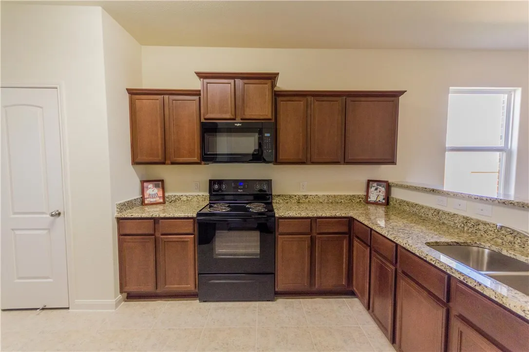 Single Family Residence For Rent in Collin County , 1605 Park Trails, Princeton, Texas 75407, 3 Bedroom, 2 Bathroom, 2 Garage spaces, 1,608 Sqft, built in 2018, mls#21387758, Real Estate Agent in Princeton, Homes For Rent in Collin county, Homes For Rent in Princeton, Realtor in Princeton Texas, Real Estate Brokerage Independent Realty Texas, Luminita Cordes Realtor