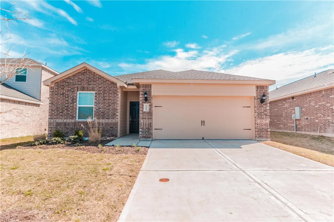 Single Family Residence For Rent
