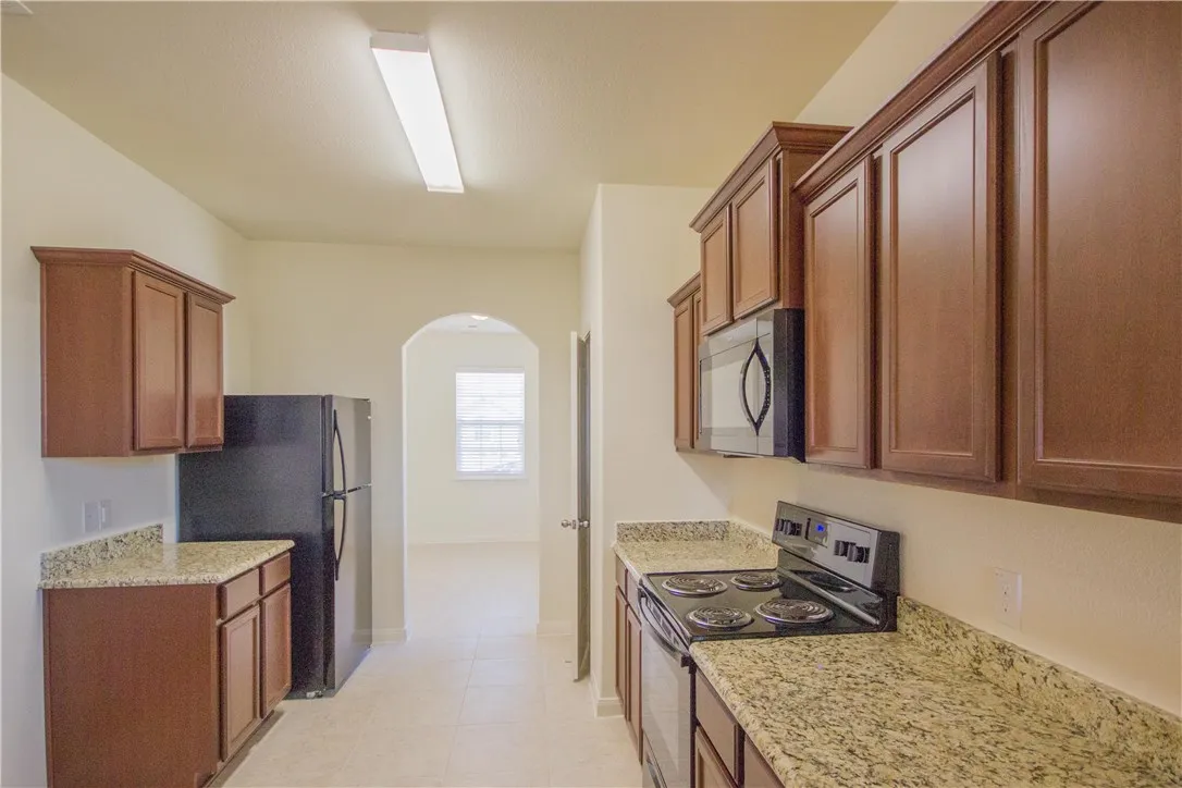 Single Family Residence For Rent in Collin County , 1605 Park Trails, Princeton, Texas 75407, 3 Bedroom, 2 Bathroom, 2 Garage spaces, 1,608 Sqft, built in 2018, mls#21387758, Real Estate Agent in Princeton, Homes For Rent in Collin county, Homes For Rent in Princeton, Realtor in Princeton Texas, Real Estate Brokerage Independent Realty Texas, Luminita Cordes Realtor