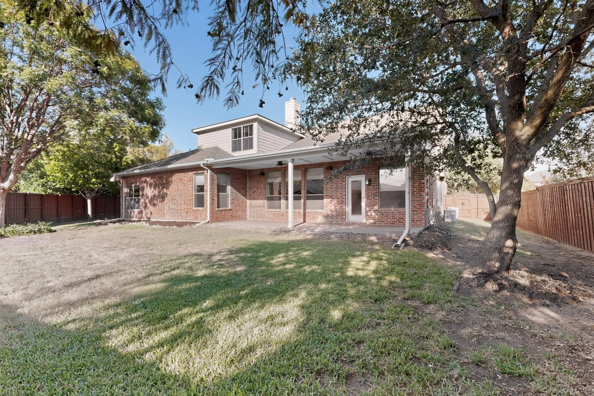 Single Family Residence For Sale in Collin County , 905 Mallard Trail, Murphy, Texas 75094, 4 Bedroom, 4 Bathroom, 3 Garage spaces, 3,693 Sqft, built in 2005, mls#21380044, Real Estate Agent in Murphy, Homes For Sale in Collin county, Homes For Sale in Murphy, Realtor in Murphy Texas, Real Estate Brokerage Independent Realty Texas, Luminita Cordes Realtor
