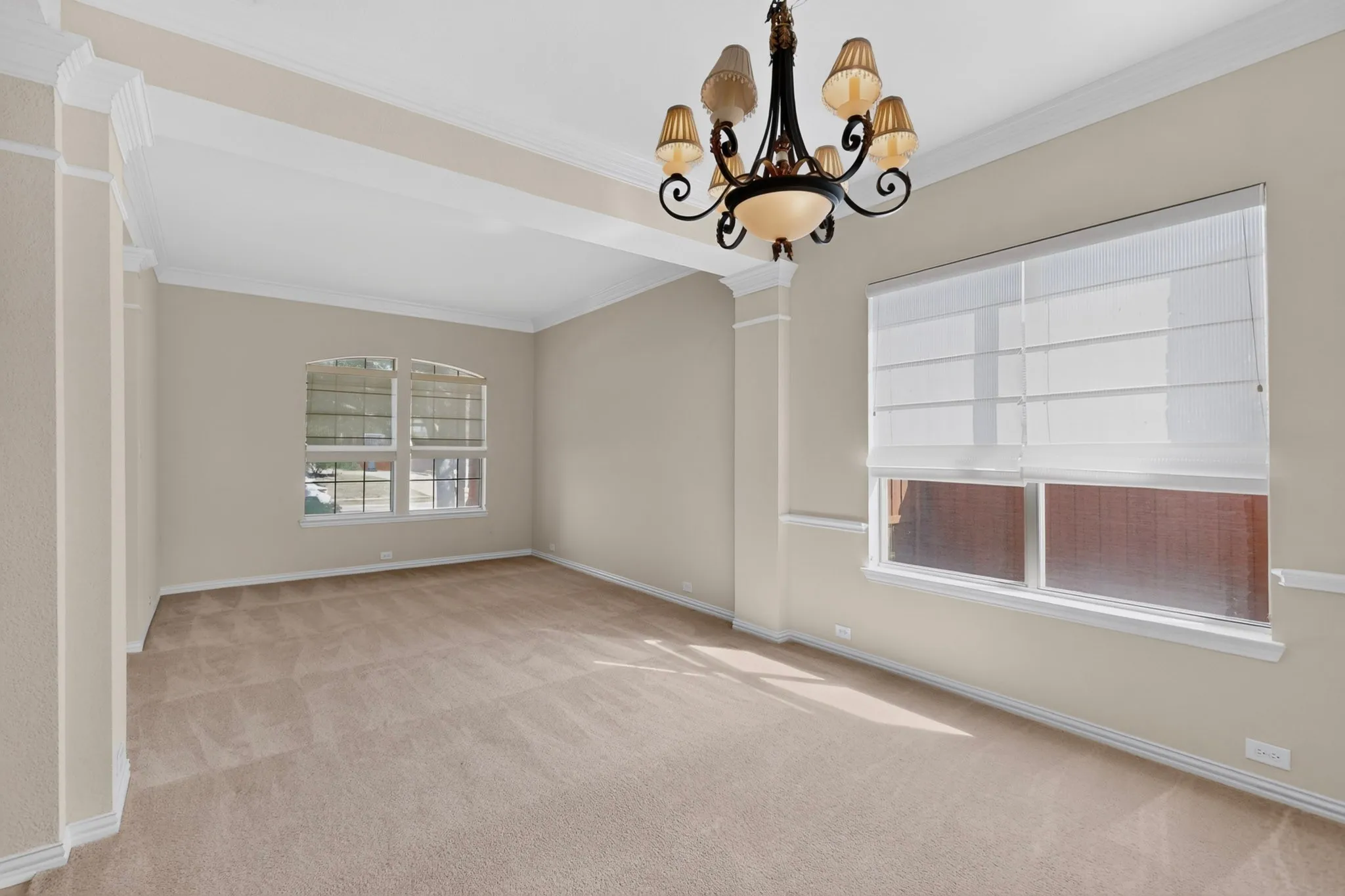formal dining room/living room