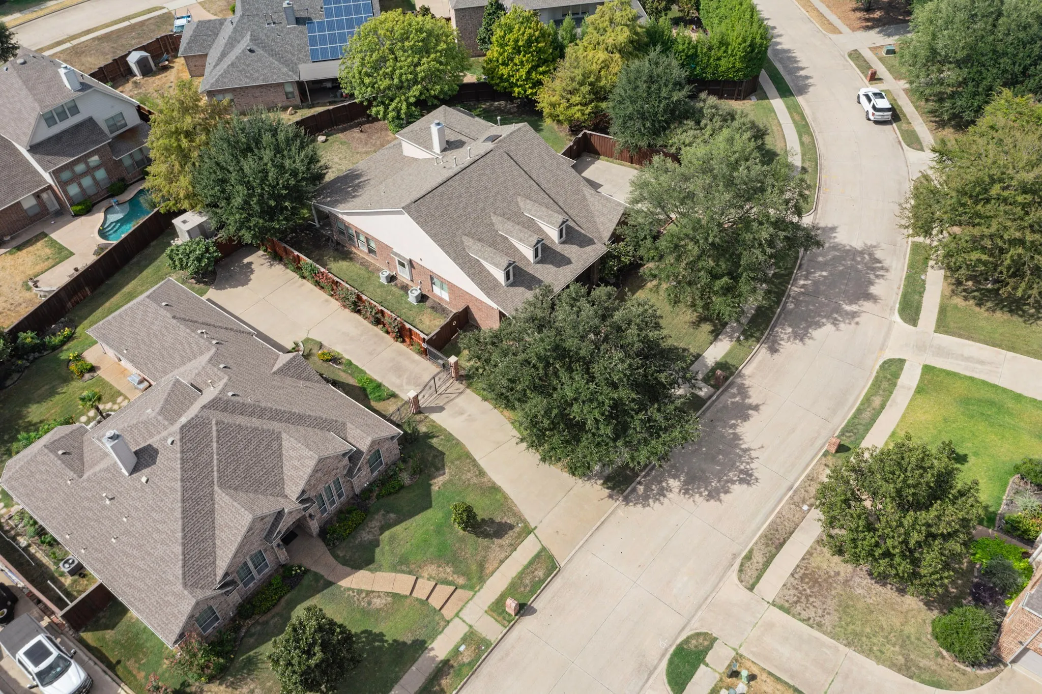 Single Family Residence For Sale in Collin County , 905 Mallard Trail, Murphy, Texas 75094, 4 Bedroom, 4 Bathroom, 3 Garage spaces, 3,693 Sqft, built in 2005, mls#21380044, Real Estate Agent in Murphy, Homes For Sale in Collin county, Homes For Sale in Murphy, Realtor in Murphy Texas, Real Estate Brokerage Independent Realty Texas, Luminita Cordes Realtor
