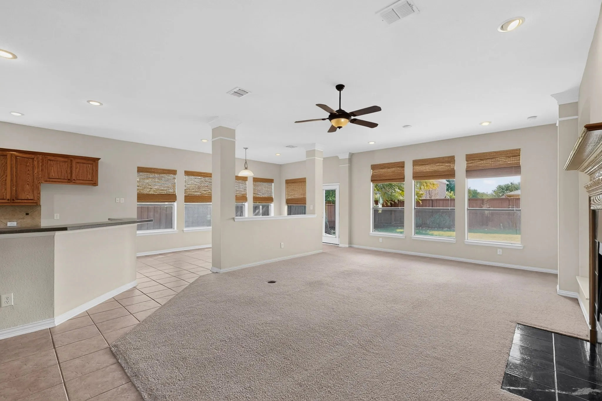 Single Family Residence For Sale in Collin County , 905 Mallard Trail, Murphy, Texas 75094, 4 Bedroom, 4 Bathroom, 3 Garage spaces, 3,693 Sqft, built in 2005, mls#21380044, Real Estate Agent in Murphy, Homes For Sale in Collin county, Homes For Sale in Murphy, Realtor in Murphy Texas, Real Estate Brokerage Independent Realty Texas, Luminita Cordes Realtor