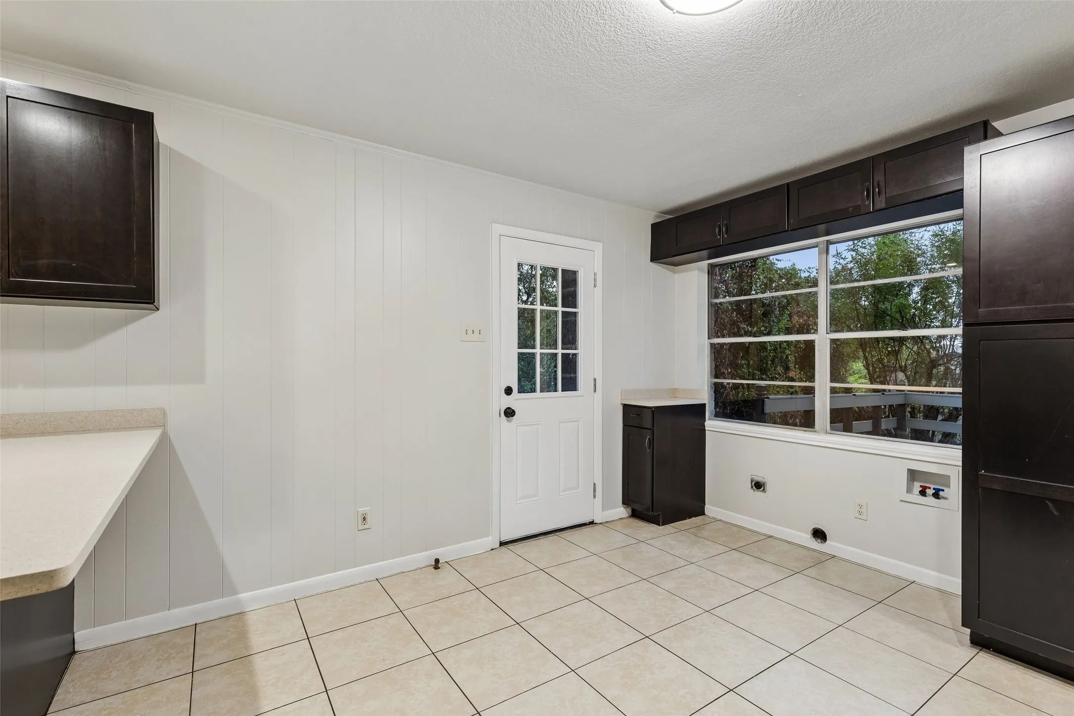 Single Family Residence For Sale in Tarrant County , 3159 Southlake Park Road, Southlake, Texas 76092, 3 Bedroom, 2 Bathroom, Garage spaces, 1,353 Sqft, built in 1962, mls#21400473, Real Estate Agent in Southlake, Homes For Sale in Tarrant county, Homes For Sale in Southlake, Realtor in Southlake Texas, Real Estate Brokerage Independent Realty Texas, Luminita Cordes Realtor