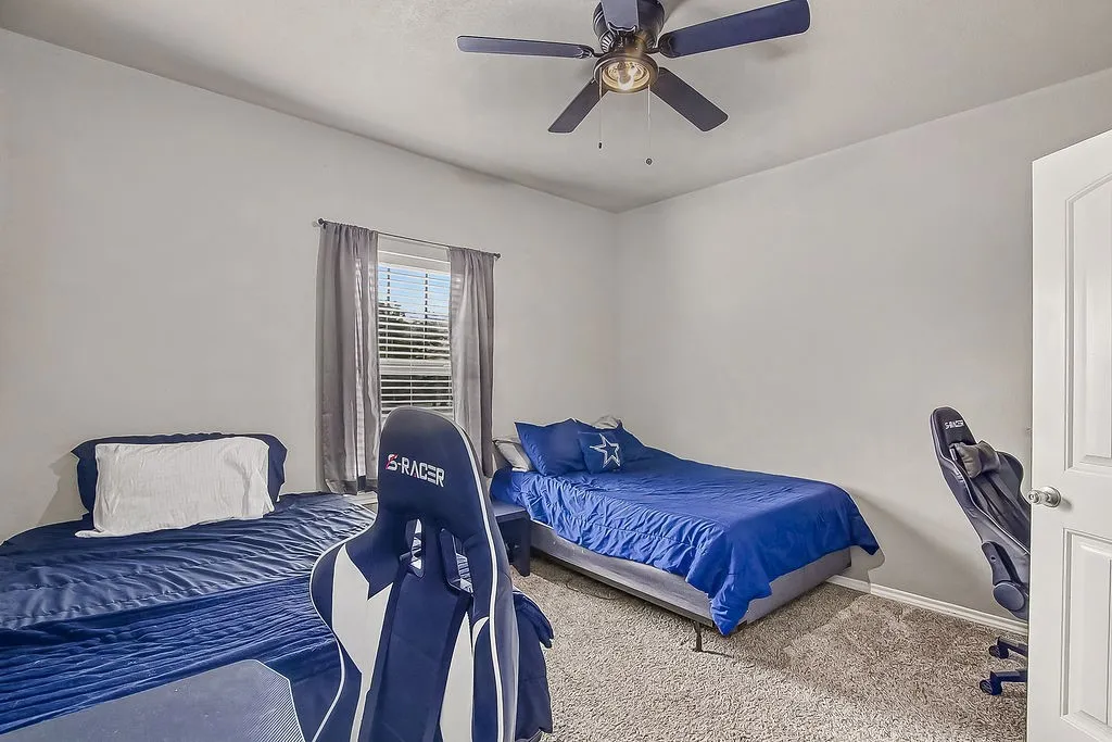 Single Family Residence For Sale in Tarrant County , 105 Water Lane, Crowley, Texas 76036, 3 Bedroom, 2 Bathroom, 1 Garage spaces, 1,940 Sqft, built in 2008, mls#21399866, Real Estate Agent in Crowley, Homes For Sale in Tarrant county, Homes For Sale in Crowley, Realtor in Crowley Texas, Real Estate Brokerage Independent Realty Texas, Luminita Cordes Realtor