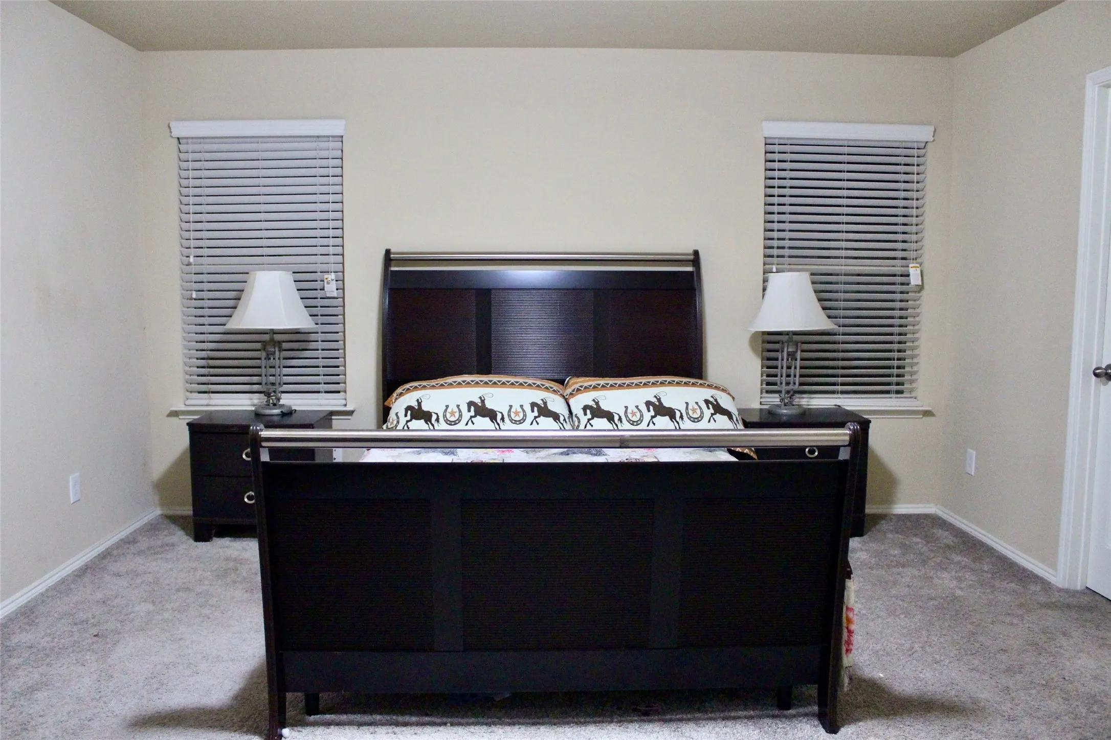Single Family Residence For Sale in Dallas County , 1699 Eagle River Trail, Lancaster, Texas 75146, 3 Bedroom, 2 Bathroom, 2 Garage spaces, 1,864 Sqft, built in 2017, mls#21400507, Real Estate Agent in Lancaster, Homes For Sale in Dallas county, Homes For Sale in Lancaster, Realtor in Lancaster Texas, Real Estate Brokerage Independent Realty Texas, Luminita Cordes Realtor