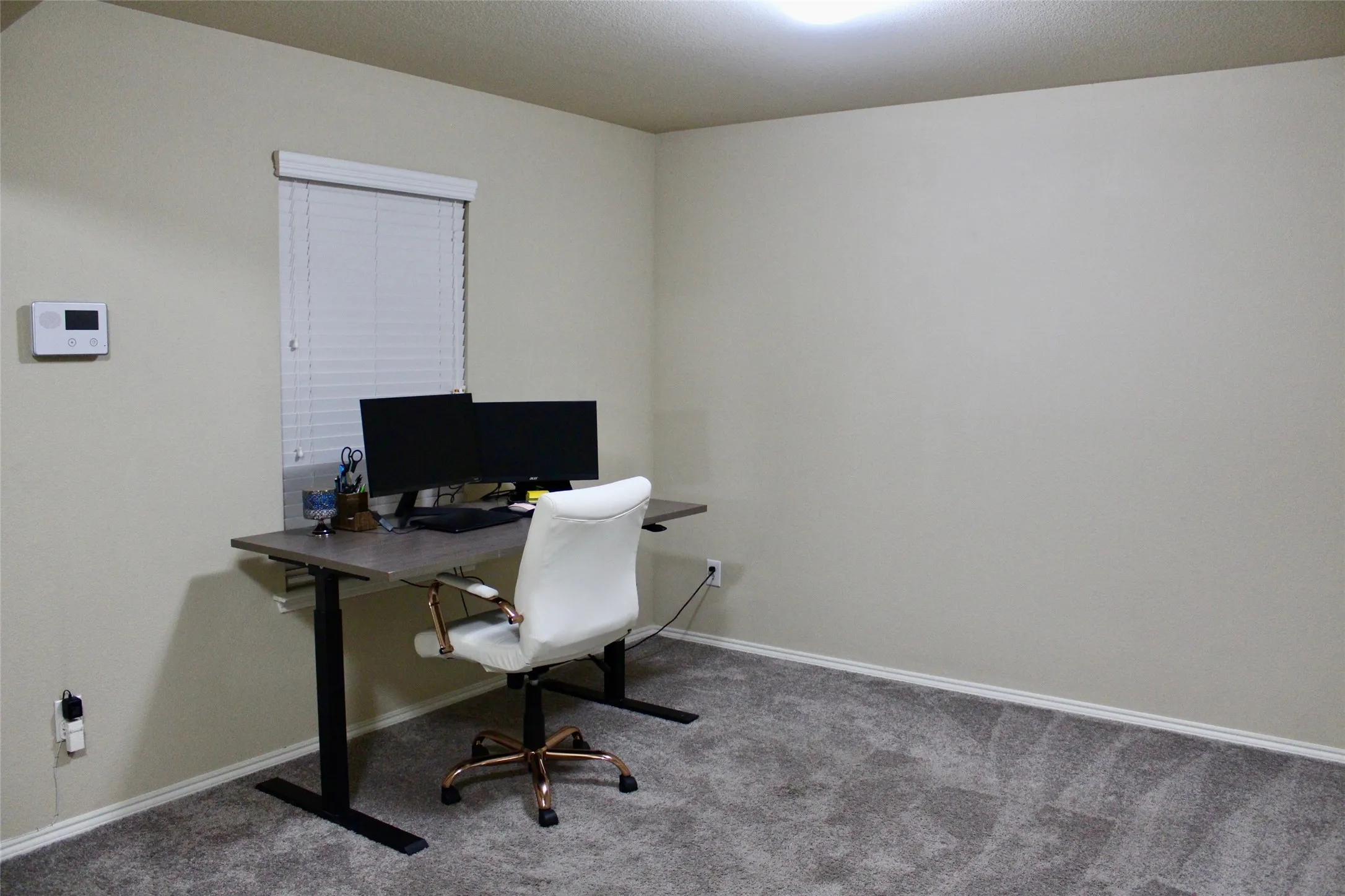 Single Family Residence For Sale in Dallas County , 1699 Eagle River Trail, Lancaster, Texas 75146, 3 Bedroom, 2 Bathroom, 2 Garage spaces, 1,864 Sqft, built in 2017, mls#21400507, Real Estate Agent in Lancaster, Homes For Sale in Dallas county, Homes For Sale in Lancaster, Realtor in Lancaster Texas, Real Estate Brokerage Independent Realty Texas, Luminita Cordes Realtor