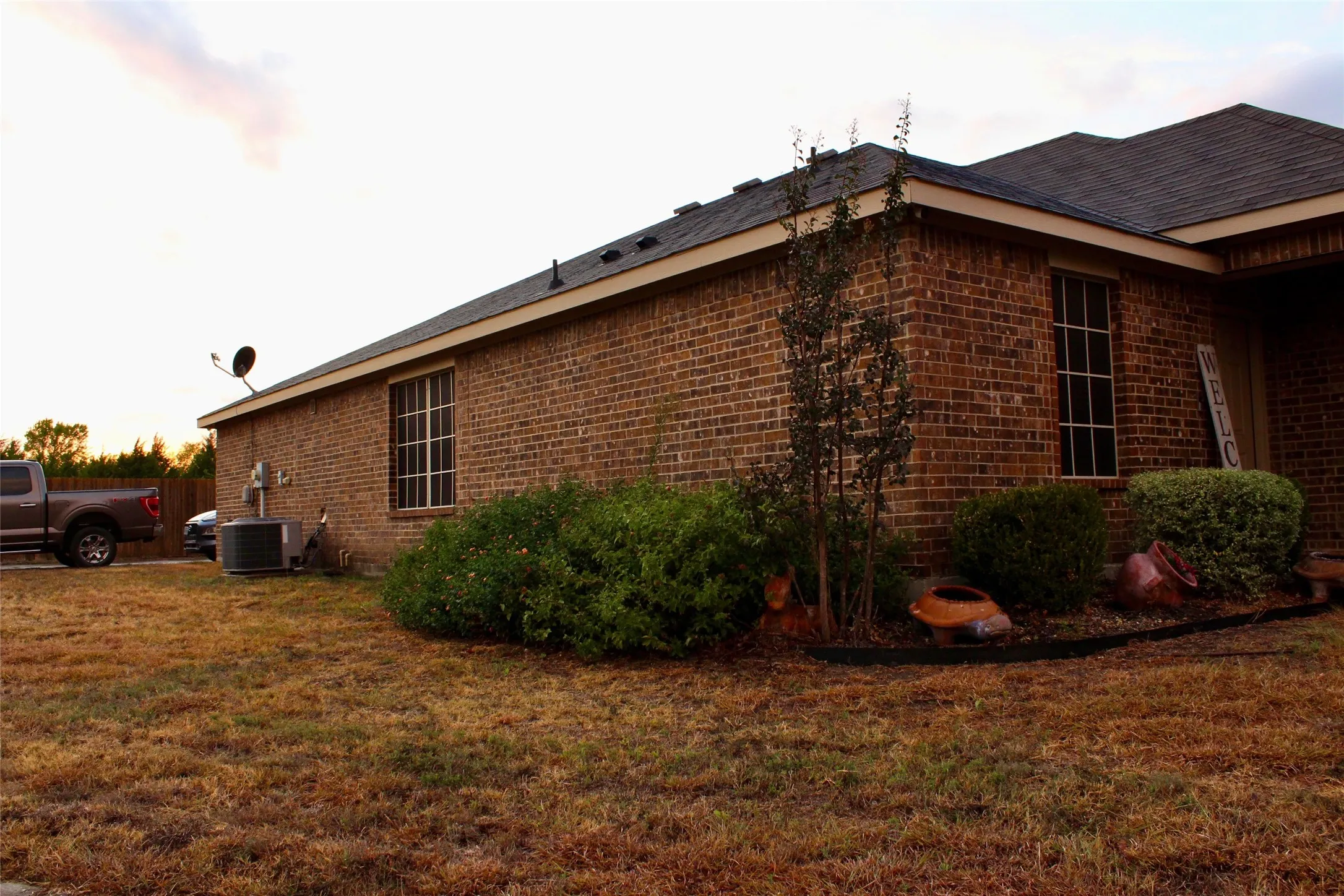 Single Family Residence For Sale in Dallas County , 1699 Eagle River Trail, Lancaster, Texas 75146, 3 Bedroom, 2 Bathroom, 2 Garage spaces, 1,864 Sqft, built in 2017, mls#21400507, Real Estate Agent in Lancaster, Homes For Sale in Dallas county, Homes For Sale in Lancaster, Realtor in Lancaster Texas, Real Estate Brokerage Independent Realty Texas, Luminita Cordes Realtor