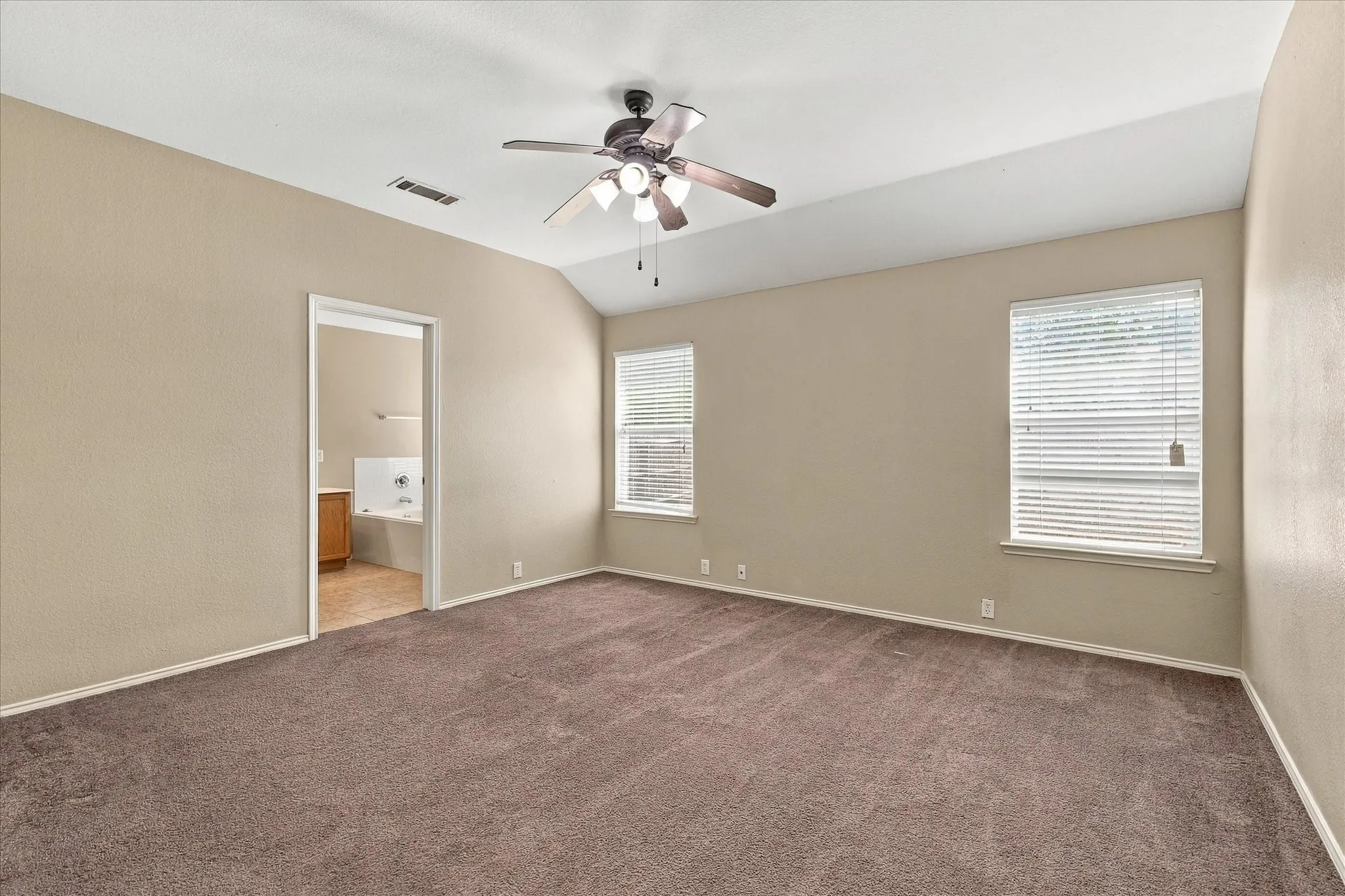 Single Family Residence For Sale in Denton County , 8716 Wagon Trail, Cross Roads, Texas 76227, 4 Bedroom, 2 Bathroom, 2 Garage spaces, 1,896 Sqft, built in 2005, mls#21398173, Real Estate Agent in Cross Roads, Homes For Sale in Denton county, Homes For Sale in Cross Roads, Realtor in Cross Roads Texas, Real Estate Brokerage Independent Realty Texas, Luminita Cordes Realtor
