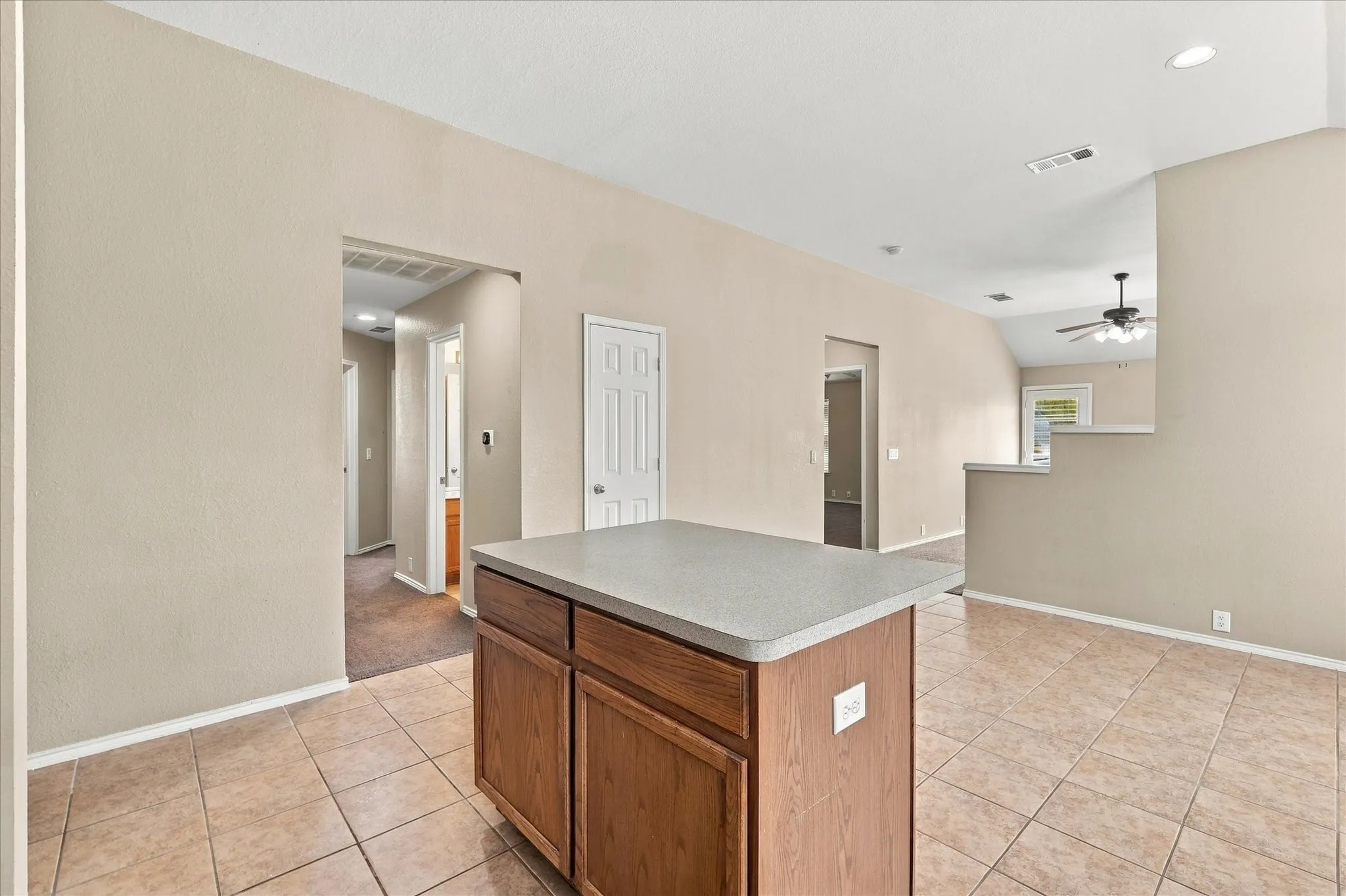 Single Family Residence For Sale in Denton County , 8716 Wagon Trail, Cross Roads, Texas 76227, 4 Bedroom, 2 Bathroom, 2 Garage spaces, 1,896 Sqft, built in 2005, mls#21398173, Real Estate Agent in Cross Roads, Homes For Sale in Denton county, Homes For Sale in Cross Roads, Realtor in Cross Roads Texas, Real Estate Brokerage Independent Realty Texas, Luminita Cordes Realtor