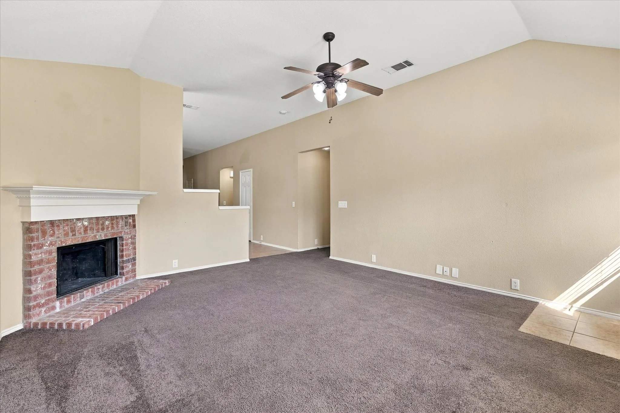Single Family Residence For Sale in Denton County , 8716 Wagon Trail, Cross Roads, Texas 76227, 4 Bedroom, 2 Bathroom, 2 Garage spaces, 1,896 Sqft, built in 2005, mls#21398173, Real Estate Agent in Cross Roads, Homes For Sale in Denton county, Homes For Sale in Cross Roads, Realtor in Cross Roads Texas, Real Estate Brokerage Independent Realty Texas, Luminita Cordes Realtor