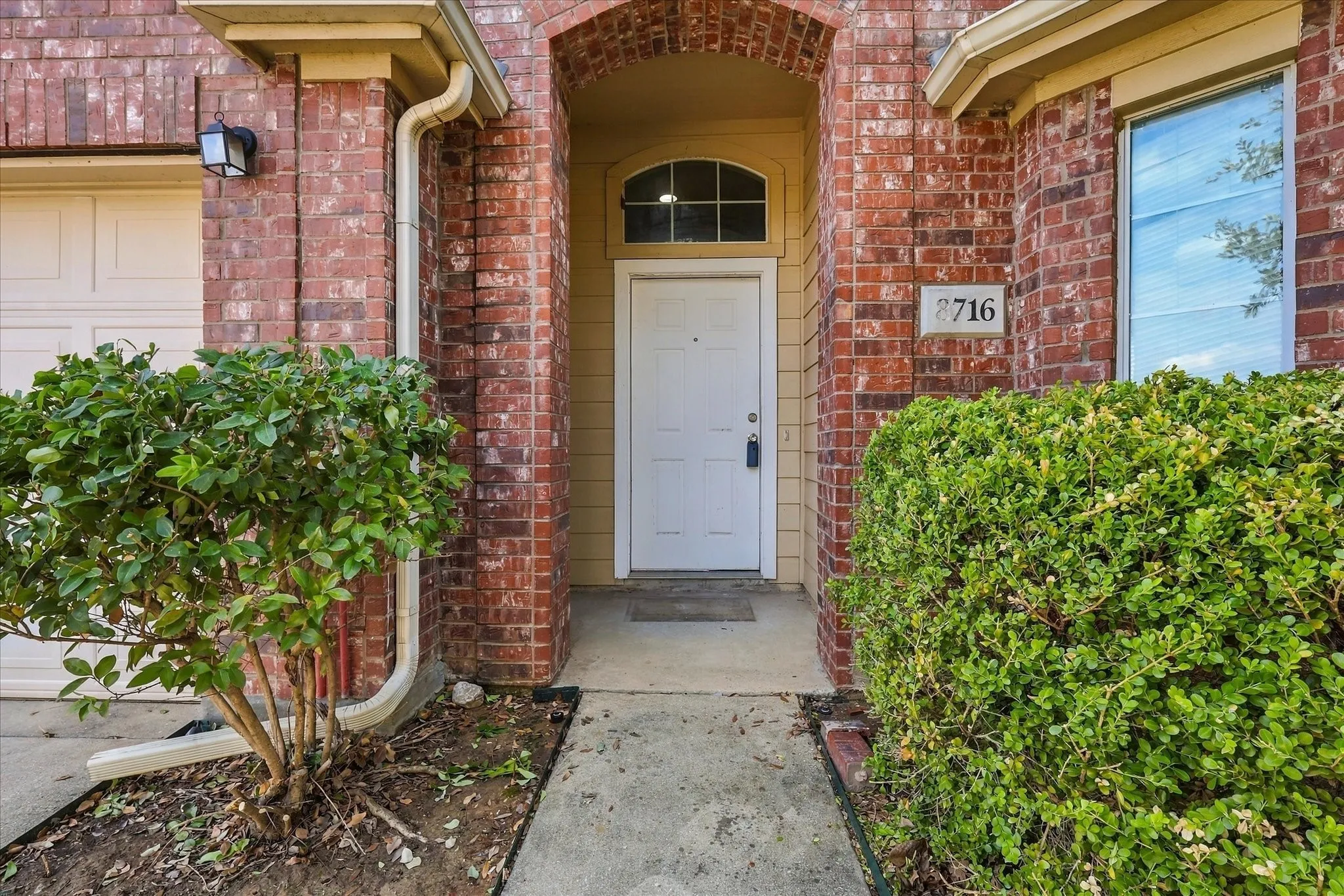 Single Family Residence For Sale in Denton County , 8716 Wagon Trail, Cross Roads, Texas 76227, 4 Bedroom, 2 Bathroom, 2 Garage spaces, 1,896 Sqft, built in 2005, mls#21398173, Real Estate Agent in Cross Roads, Homes For Sale in Denton county, Homes For Sale in Cross Roads, Realtor in Cross Roads Texas, Real Estate Brokerage Independent Realty Texas, Luminita Cordes Realtor