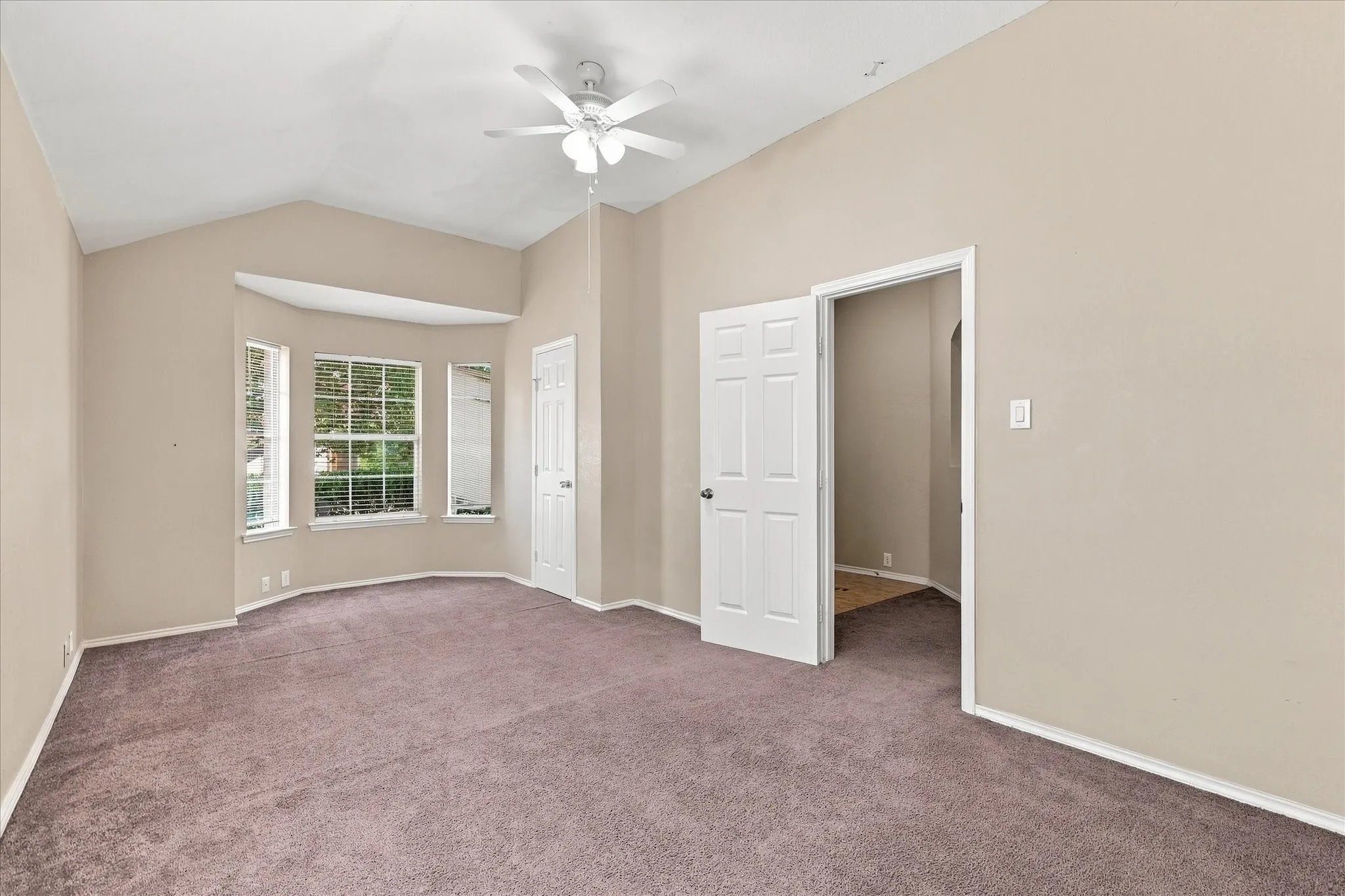 Single Family Residence For Sale in Denton County , 8716 Wagon Trail, Cross Roads, Texas 76227, 4 Bedroom, 2 Bathroom, 2 Garage spaces, 1,896 Sqft, built in 2005, mls#21398173, Real Estate Agent in Cross Roads, Homes For Sale in Denton county, Homes For Sale in Cross Roads, Realtor in Cross Roads Texas, Real Estate Brokerage Independent Realty Texas, Luminita Cordes Realtor
