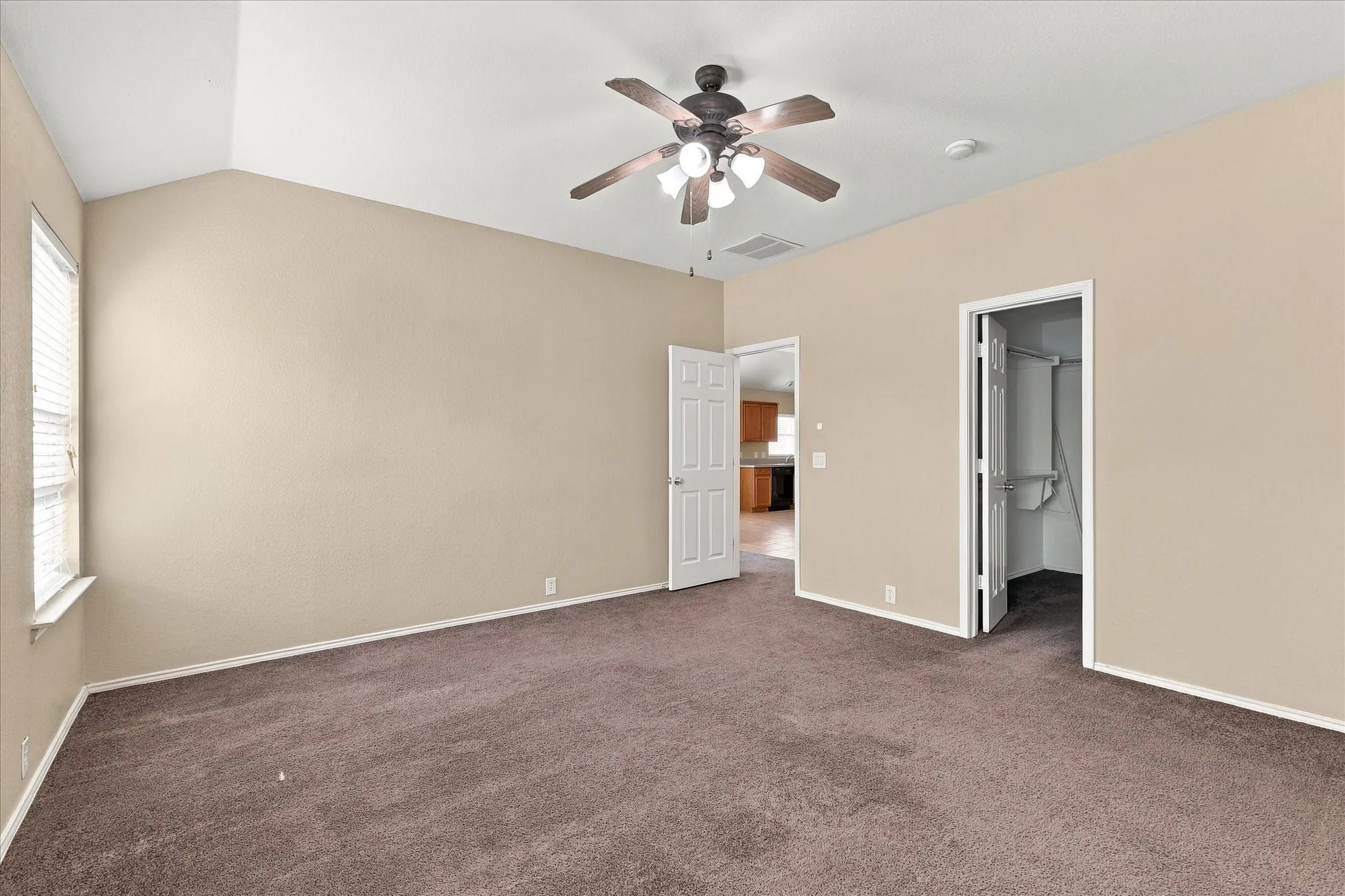 Single Family Residence For Sale in Denton County , 8716 Wagon Trail, Cross Roads, Texas 76227, 4 Bedroom, 2 Bathroom, 2 Garage spaces, 1,896 Sqft, built in 2005, mls#21398173, Real Estate Agent in Cross Roads, Homes For Sale in Denton county, Homes For Sale in Cross Roads, Realtor in Cross Roads Texas, Real Estate Brokerage Independent Realty Texas, Luminita Cordes Realtor
