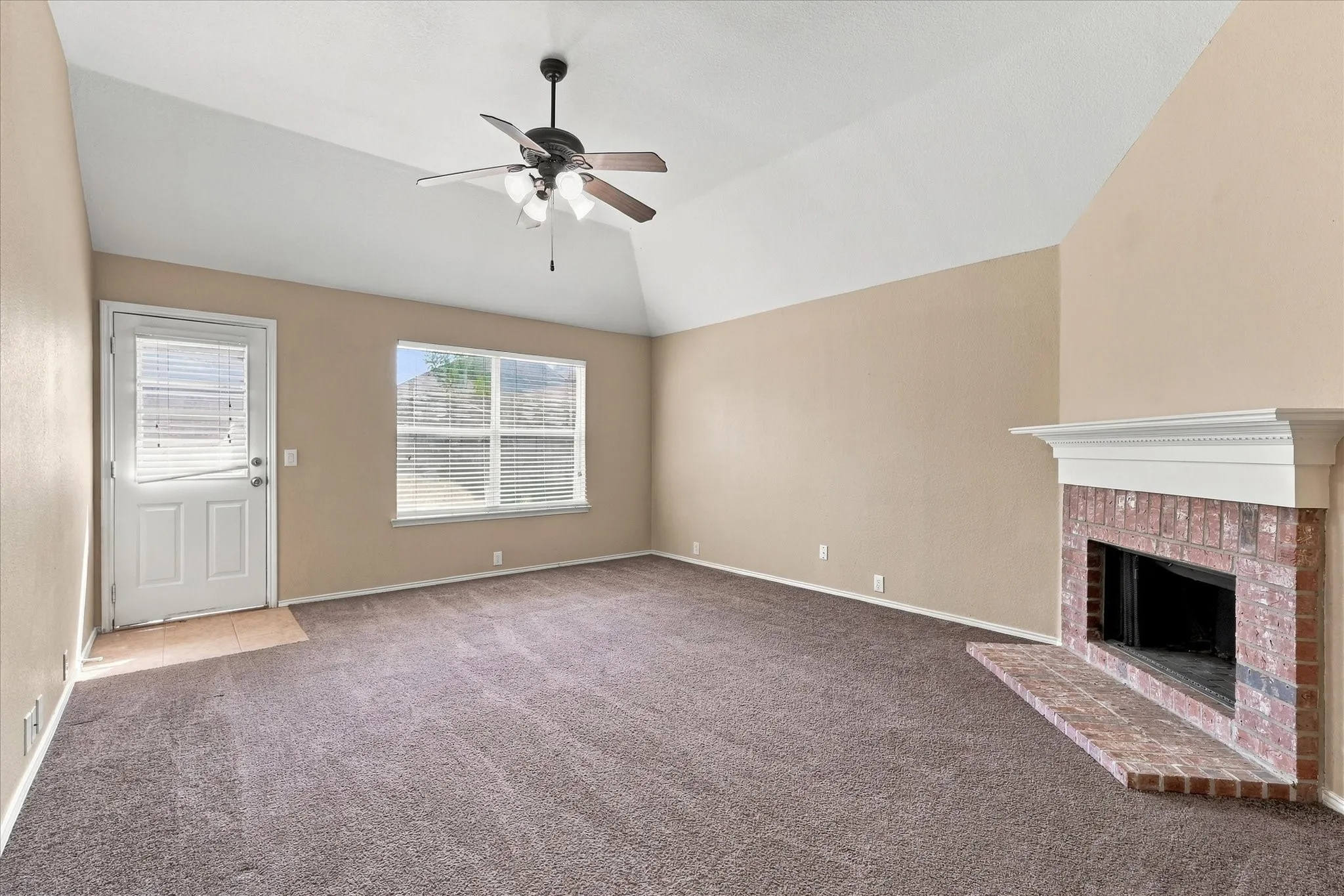 Single Family Residence For Sale in Denton County , 8716 Wagon Trail, Cross Roads, Texas 76227, 4 Bedroom, 2 Bathroom, 2 Garage spaces, 1,896 Sqft, built in 2005, mls#21398173, Real Estate Agent in Cross Roads, Homes For Sale in Denton county, Homes For Sale in Cross Roads, Realtor in Cross Roads Texas, Real Estate Brokerage Independent Realty Texas, Luminita Cordes Realtor