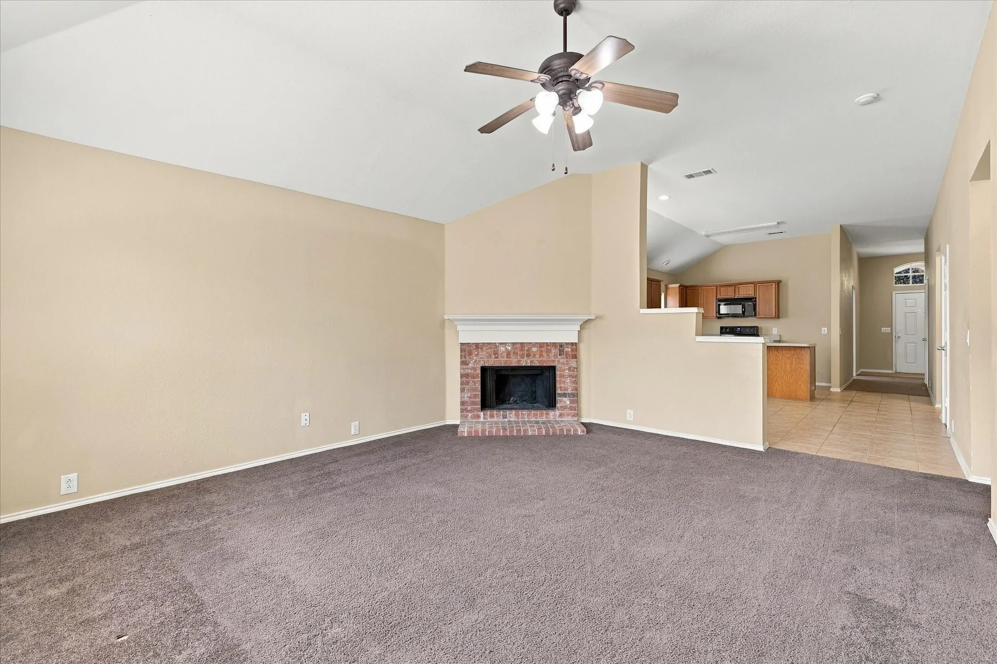 Single Family Residence For Sale in Denton County , 8716 Wagon Trail, Cross Roads, Texas 76227, 4 Bedroom, 2 Bathroom, 2 Garage spaces, 1,896 Sqft, built in 2005, mls#21398173, Real Estate Agent in Cross Roads, Homes For Sale in Denton county, Homes For Sale in Cross Roads, Realtor in Cross Roads Texas, Real Estate Brokerage Independent Realty Texas, Luminita Cordes Realtor