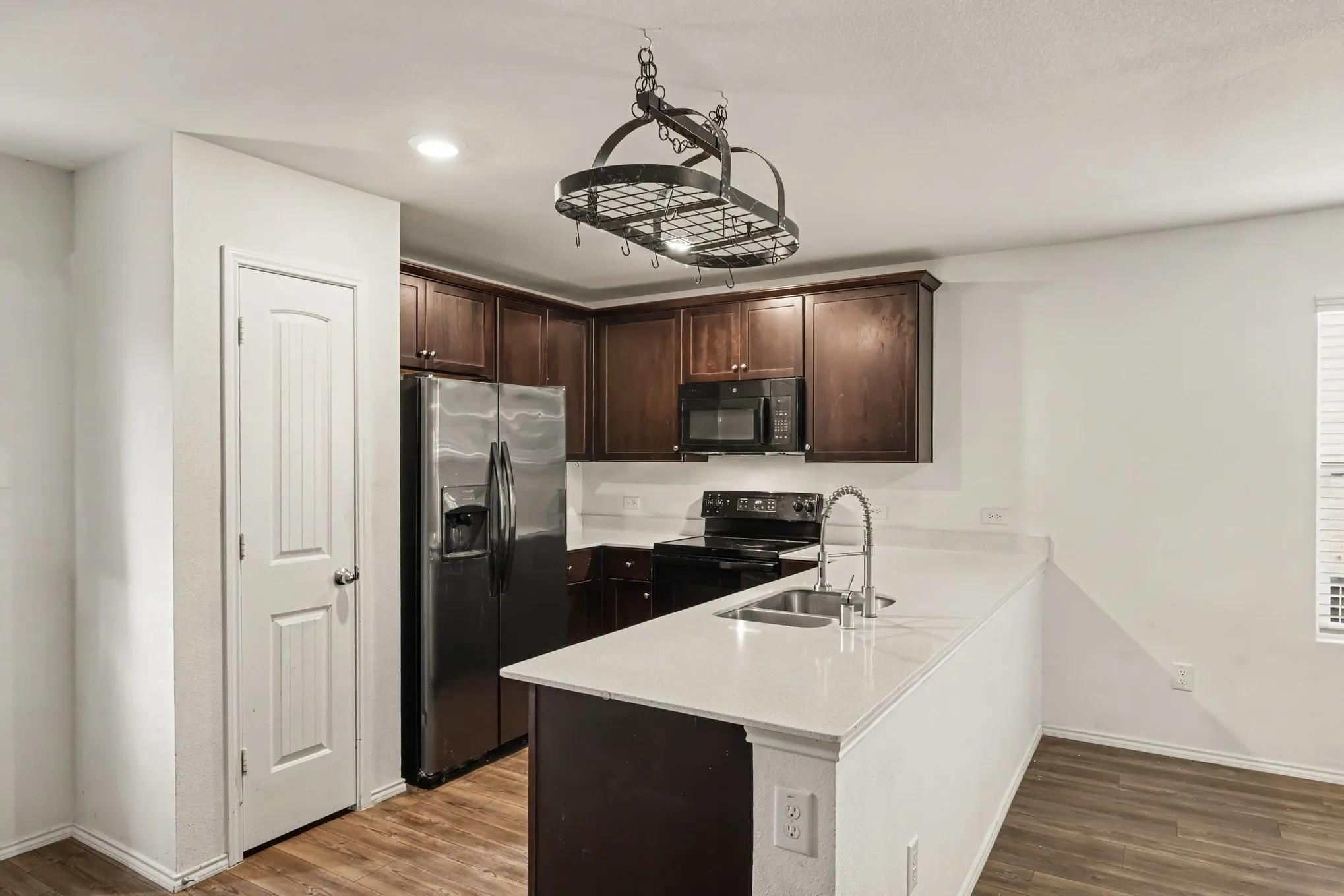 Single Family Residence For Sale in Collin County , 5320 Vinebrook Way, Princeton, Texas 75407, 3 Bedroom, 2 Bathroom, 2 Garage spaces, 1,411 Sqft, built in 2021, mls#21380097, Real Estate Agent in Princeton, Homes For Sale in Collin county, Homes For Sale in Princeton, Realtor in Princeton Texas, Real Estate Brokerage Independent Realty Texas, Luminita Cordes Realtor