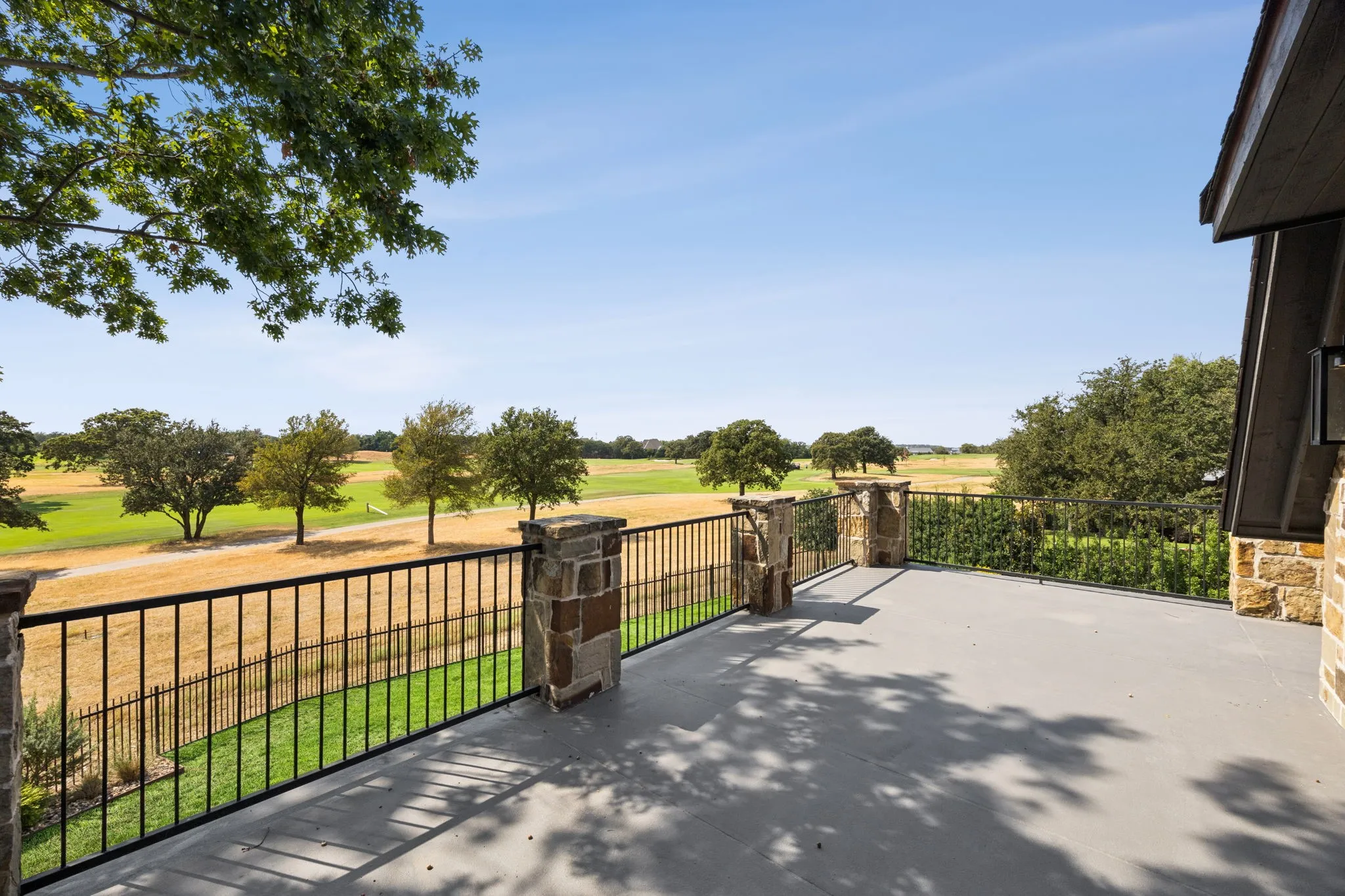 Single Family Residence For Sale in Tarrant County , 2320 Cedar Elm Terrace, Westlake, Texas 76262, 4 Bedroom, 5 Bathroom, 3 Garage spaces, 5,747 Sqft, built in 2002, mls#21395465, Real Estate Agent in Westlake, Homes For Sale in Tarrant county, Homes For Sale in Westlake, Realtor in Westlake Texas, Real Estate Brokerage Independent Realty Texas, Luminita Cordes Realtor