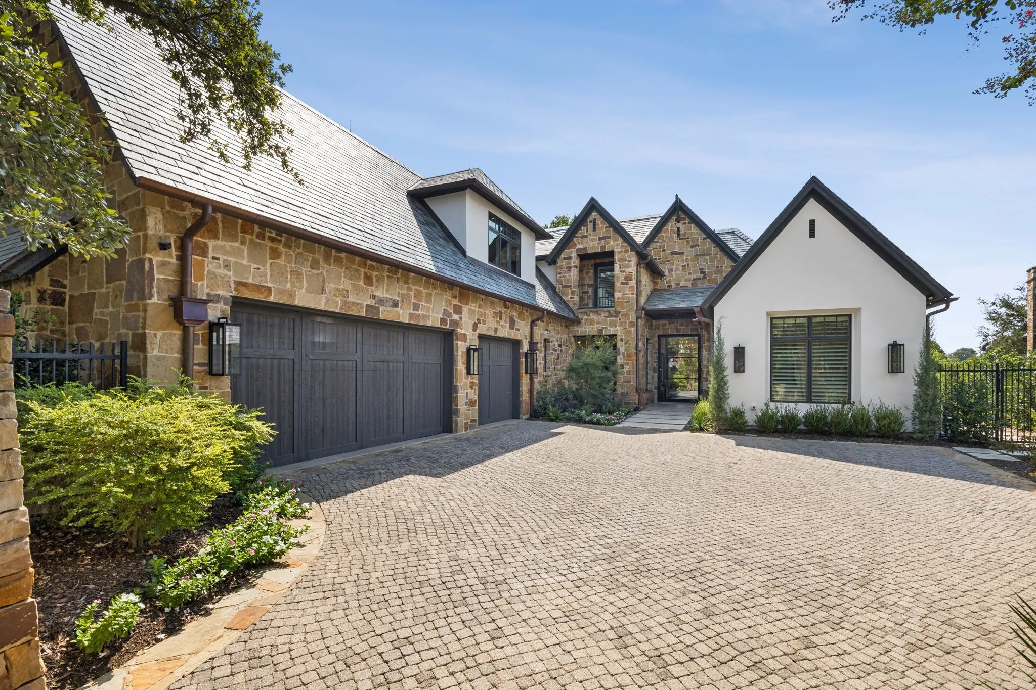 Single Family Residence For Sale in Tarrant County , 2320 Cedar Elm Terrace, Westlake, Texas 76262, 4 Bedroom, 5 Bathroom, 3 Garage spaces, 5,747 Sqft, built in 2002, mls#21395465, Real Estate Agent in Westlake, Homes For Sale in Tarrant county, Homes For Sale in Westlake, Realtor in Westlake Texas, Real Estate Brokerage Independent Realty Texas, Luminita Cordes Realtor