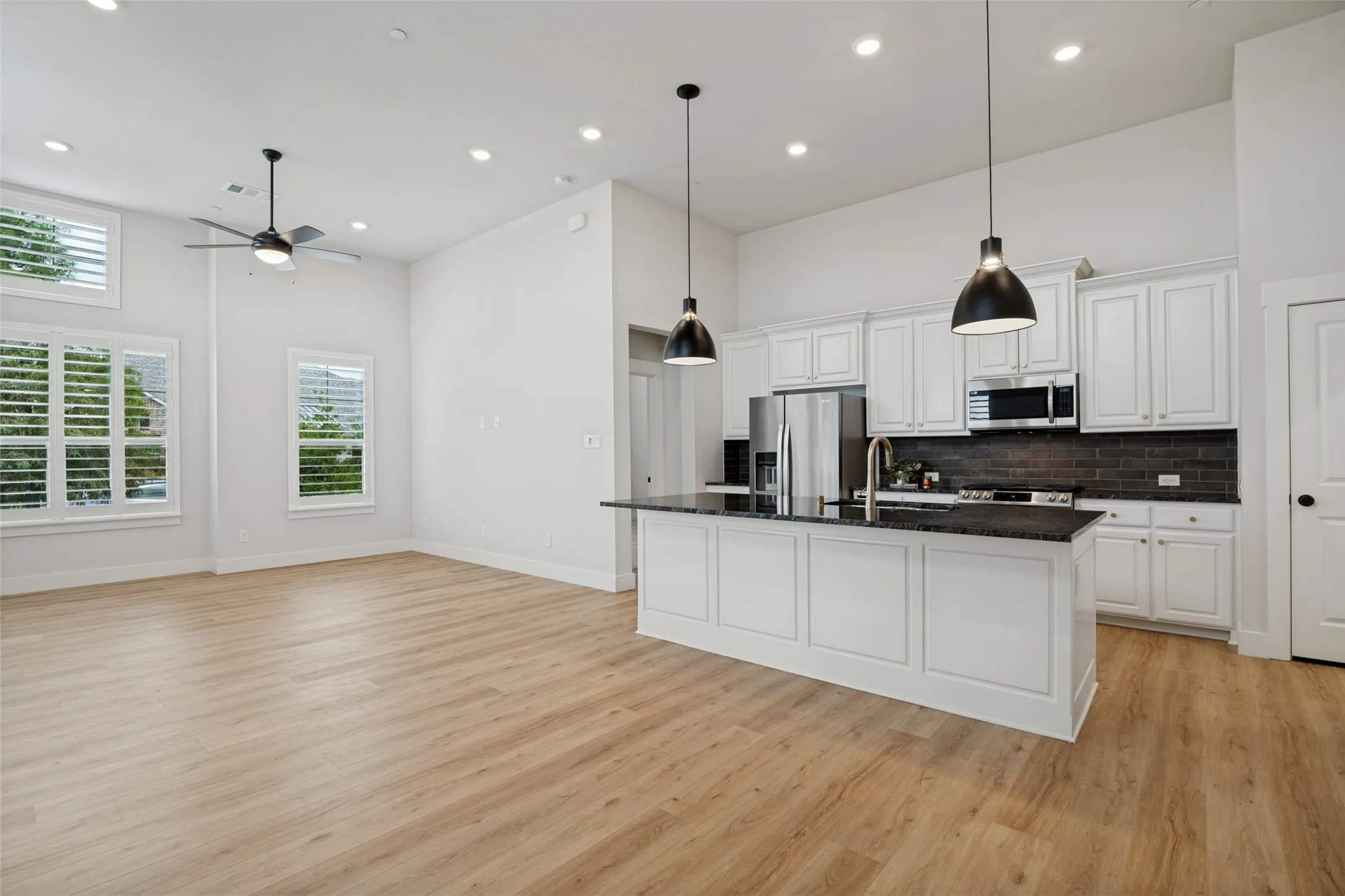 Single Family Residence For Sale in Collin County , 500 Oakridge Drive, Wylie, Texas 75098, 2 Bedroom, 2 Bathroom, 2 Garage spaces, 1,369 Sqft, built in 2022, mls#21399858, Real Estate Agent in Wylie, Homes For Sale in Collin county, Homes For Sale in Wylie, Realtor in Wylie Texas, Real Estate Brokerage Independent Realty Texas, Luminita Cordes Realtor