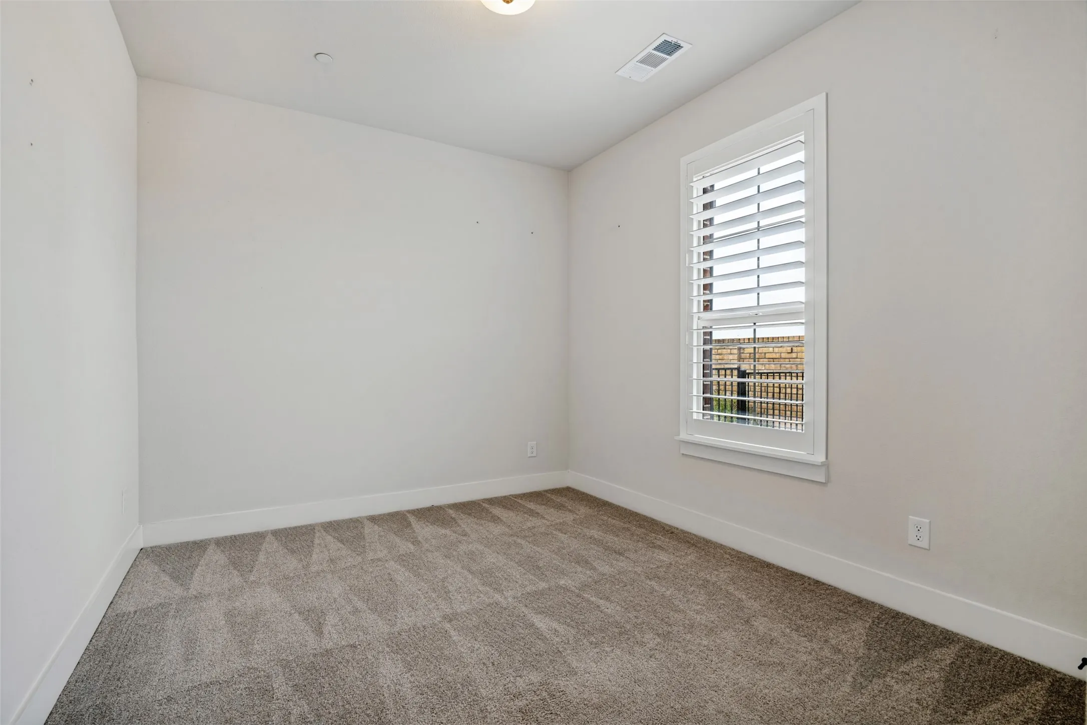 Single Family Residence For Sale in Collin County , 500 Oakridge Drive, Wylie, Texas 75098, 2 Bedroom, 2 Bathroom, 2 Garage spaces, 1,369 Sqft, built in 2022, mls#21399858, Real Estate Agent in Wylie, Homes For Sale in Collin county, Homes For Sale in Wylie, Realtor in Wylie Texas, Real Estate Brokerage Independent Realty Texas, Luminita Cordes Realtor