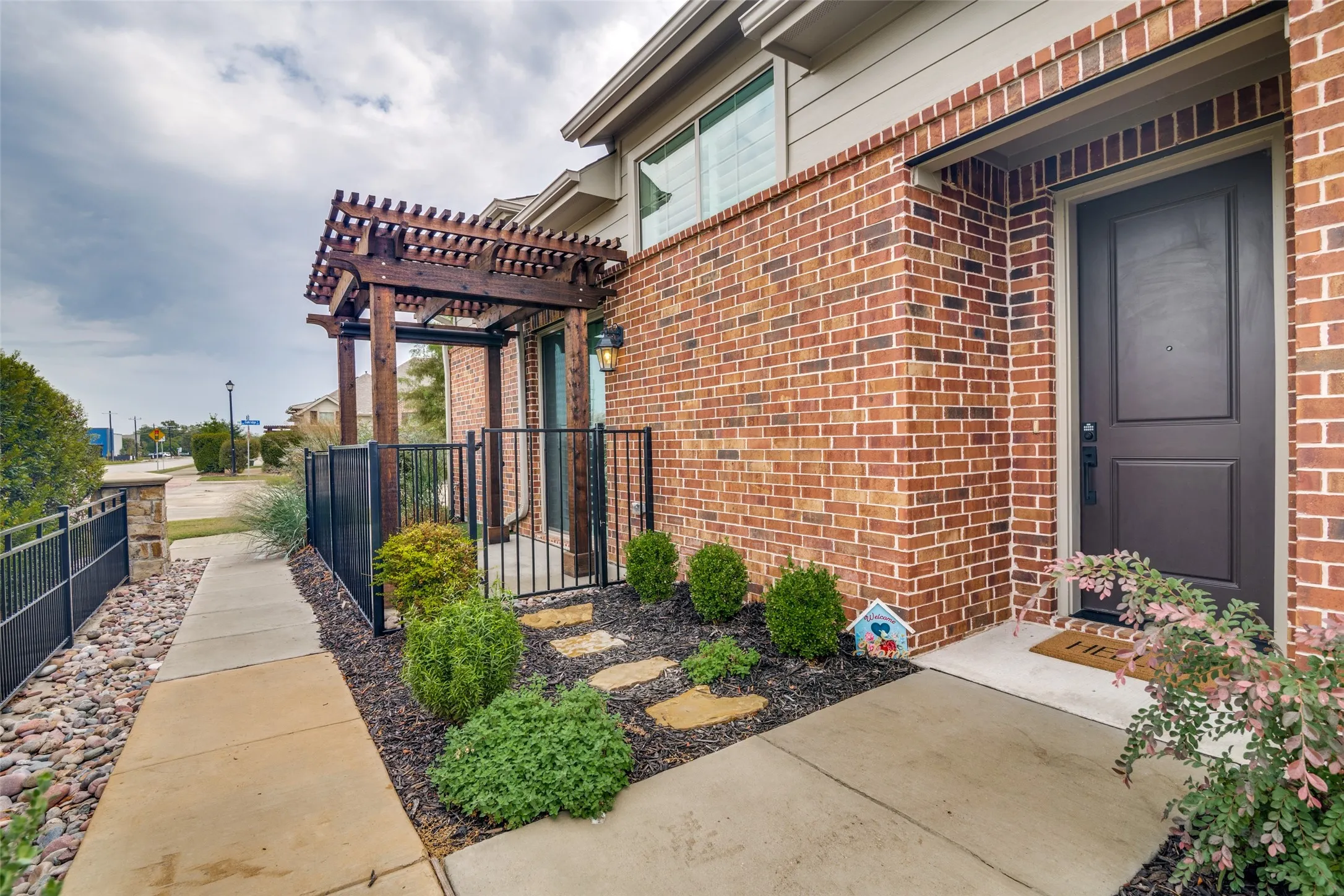 Single Family Residence For Sale in Collin County , 500 Oakridge Drive, Wylie, Texas 75098, 2 Bedroom, 2 Bathroom, 2 Garage spaces, 1,369 Sqft, built in 2022, mls#21399858, Real Estate Agent in Wylie, Homes For Sale in Collin county, Homes For Sale in Wylie, Realtor in Wylie Texas, Real Estate Brokerage Independent Realty Texas, Luminita Cordes Realtor
