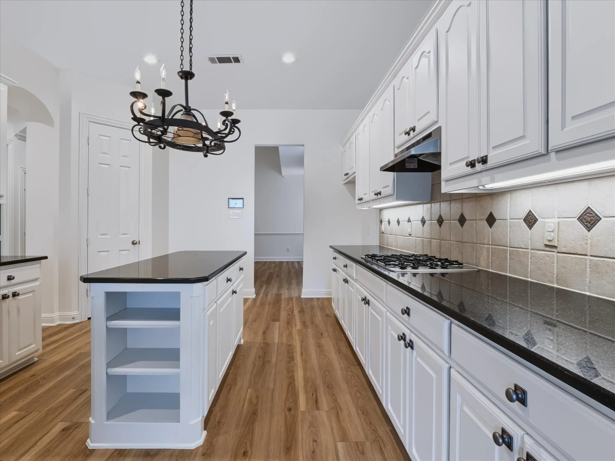 Single Family Residence For Sale in Collin County , 2305 Canyon Creek Drive, Mc Kinney, Texas 75072, 3 Bedroom, 3 Bathroom, 2 Garage spaces, 3,385 Sqft, built in 2005, mls#21399721, Real Estate Agent in Mc Kinney, Homes For Sale in Collin county, Homes For Sale in Mc Kinney, Realtor in Mc Kinney Texas, Real Estate Brokerage Independent Realty Texas, Luminita Cordes Realtor