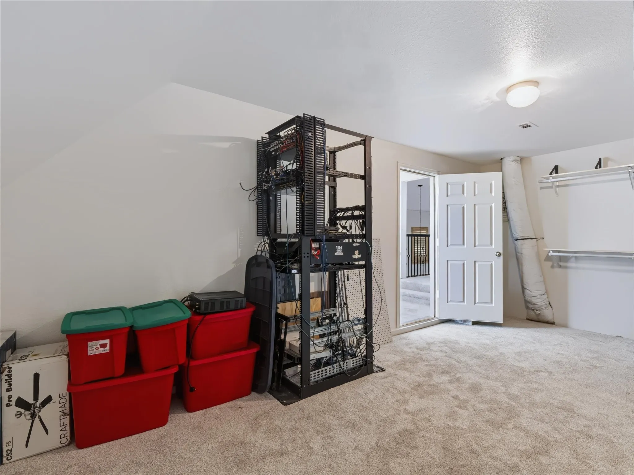 Single Family Residence For Sale in Collin County , 2305 Canyon Creek Drive, Mc Kinney, Texas 75072, 3 Bedroom, 3 Bathroom, 2 Garage spaces, 3,385 Sqft, built in 2005, mls#21399721, Real Estate Agent in Mc Kinney, Homes For Sale in Collin county, Homes For Sale in Mc Kinney, Realtor in Mc Kinney Texas, Real Estate Brokerage Independent Realty Texas, Luminita Cordes Realtor