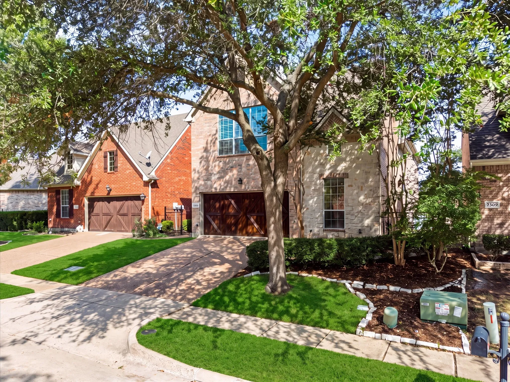 Single Family Residence For Sale in Collin County , 2305 Canyon Creek Drive, Mc Kinney, Texas 75072, 3 Bedroom, 3 Bathroom, 2 Garage spaces, 3,385 Sqft, built in 2005, mls#21399721, Real Estate Agent in Mc Kinney, Homes For Sale in Collin county, Homes For Sale in Mc Kinney, Realtor in Mc Kinney Texas, Real Estate Brokerage Independent Realty Texas, Luminita Cordes Realtor