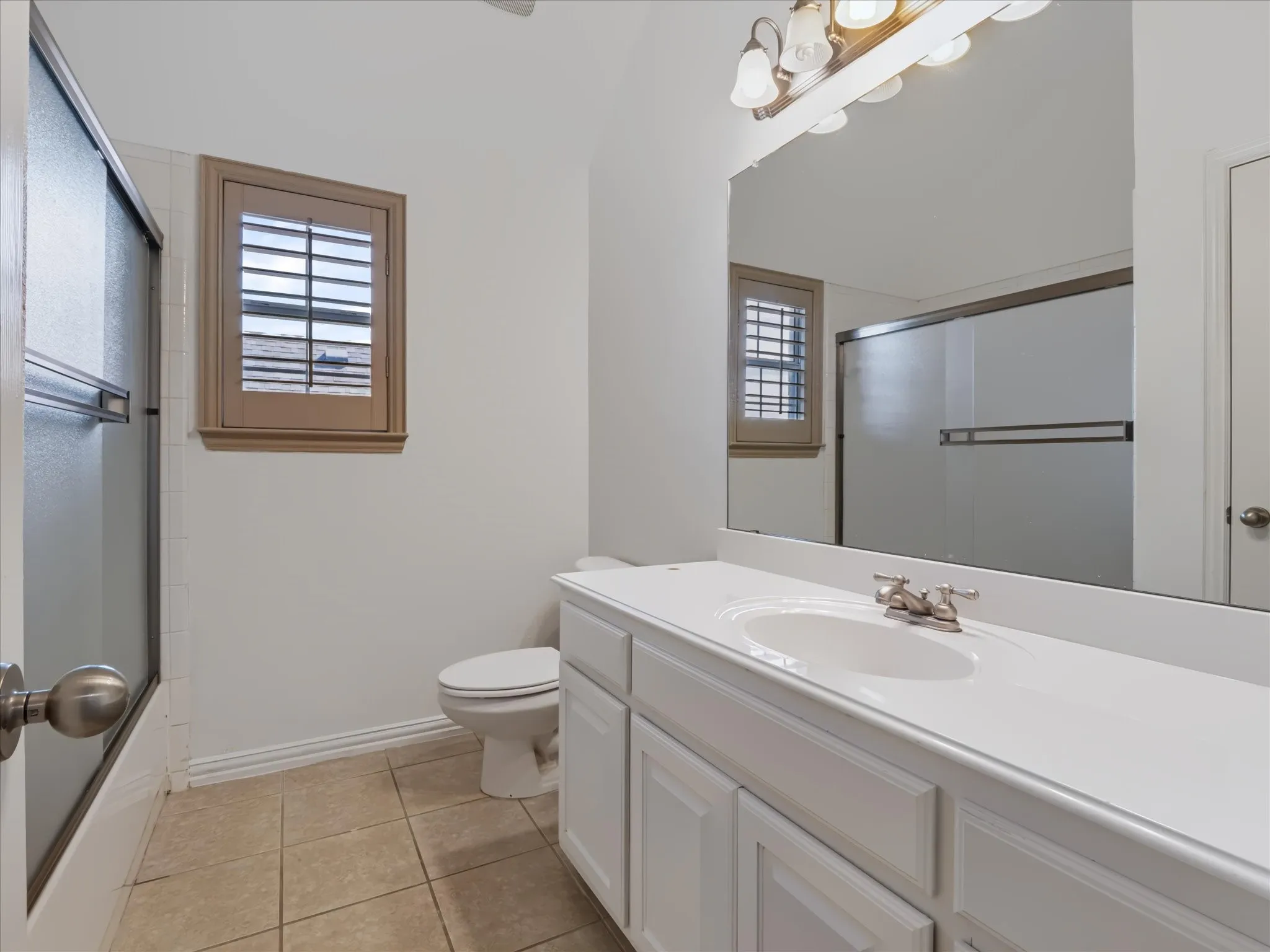 Single Family Residence For Sale in Collin County , 2305 Canyon Creek Drive, Mc Kinney, Texas 75072, 3 Bedroom, 3 Bathroom, 2 Garage spaces, 3,385 Sqft, built in 2005, mls#21399721, Real Estate Agent in Mc Kinney, Homes For Sale in Collin county, Homes For Sale in Mc Kinney, Realtor in Mc Kinney Texas, Real Estate Brokerage Independent Realty Texas, Luminita Cordes Realtor