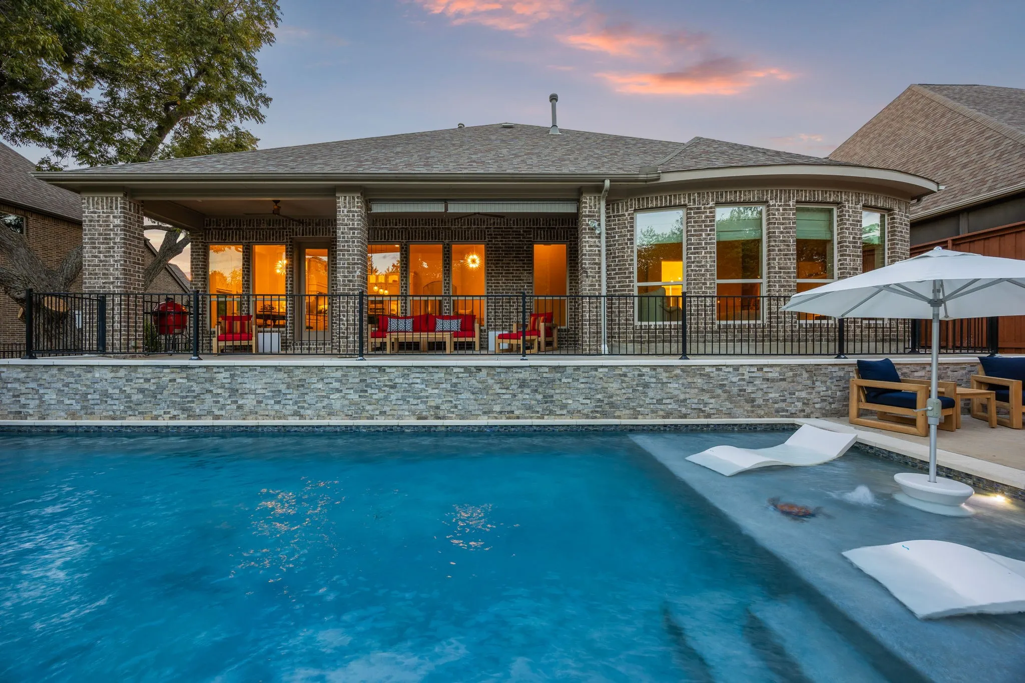 Single Family Residence For Sale in Rockwall County , 665 York Drive, Rockwall, Texas 75087, 4 Bedroom, 3 Bathroom, 3 Garage spaces, 3,161 Sqft, built in 2014, mls#21400528, Real Estate Agent in Rockwall, Homes For Sale in Rockwall county, Homes For Sale in Rockwall, Realtor in Rockwall Texas, Real Estate Brokerage Independent Realty Texas, Luminita Cordes Realtor