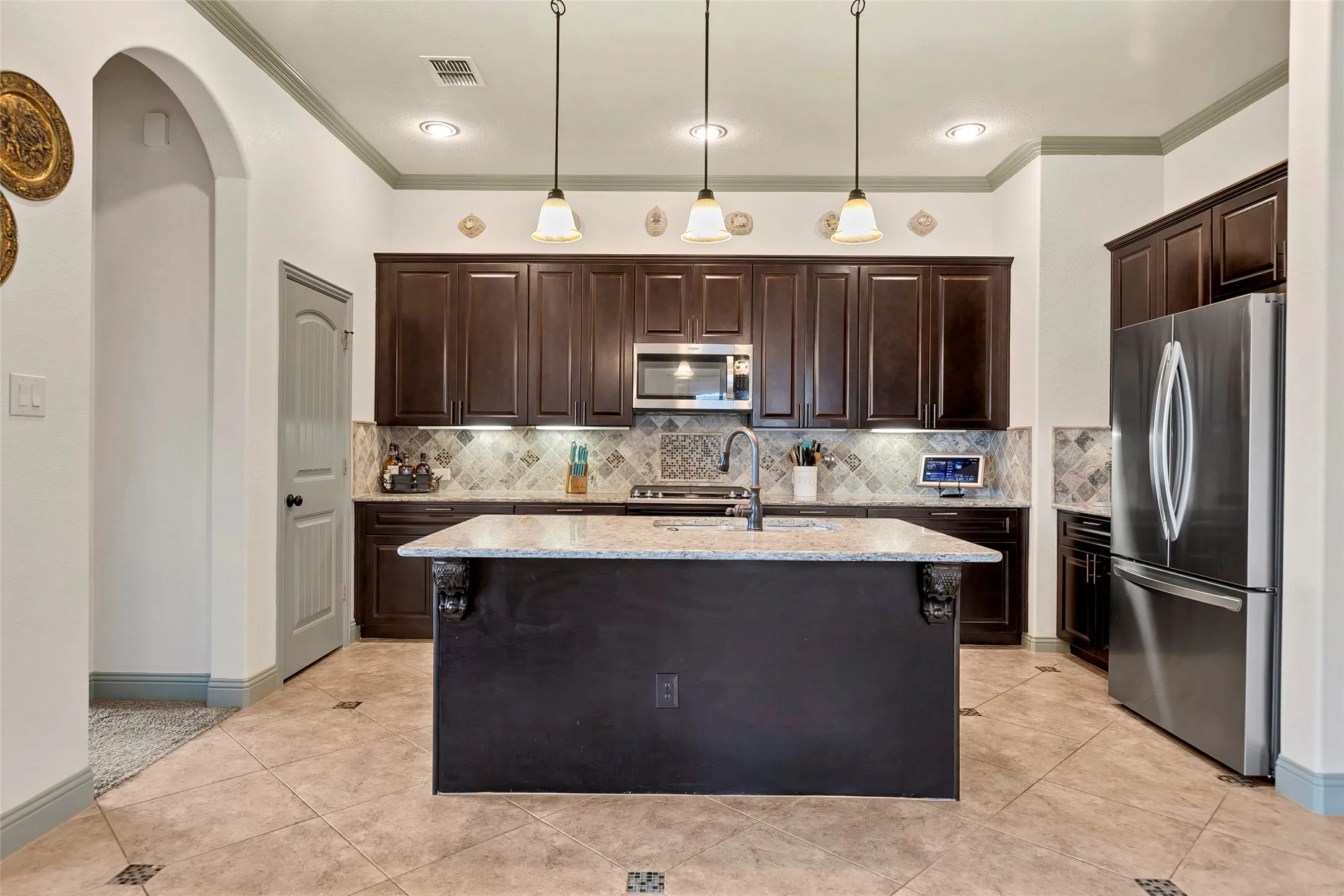 Single Family Residence For Sale in Kaufman County , 616 Spruce Trail, Forney, Texas 75126, 3 Bedroom, 2 Bathroom, 2 Garage spaces, 1,950 Sqft, built in 2018, mls#21397694, Real Estate Agent in Forney, Homes For Sale in Kaufman county, Homes For Sale in Forney, Realtor in Forney Texas, Real Estate Brokerage Independent Realty Texas, Luminita Cordes Realtor
