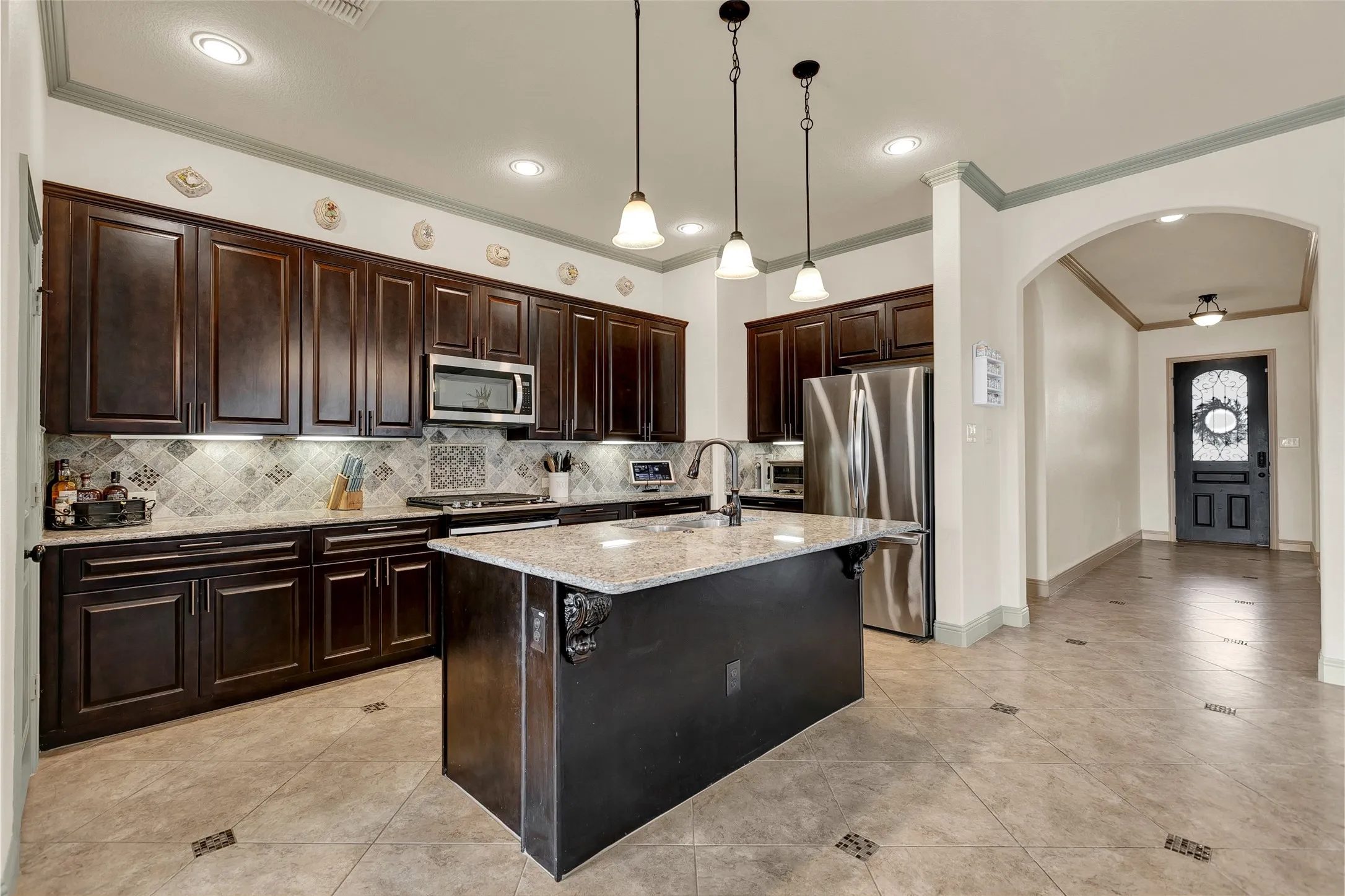 Single Family Residence For Sale in Kaufman County , 616 Spruce Trail, Forney, Texas 75126, 3 Bedroom, 2 Bathroom, 2 Garage spaces, 1,950 Sqft, built in 2018, mls#21397694, Real Estate Agent in Forney, Homes For Sale in Kaufman county, Homes For Sale in Forney, Realtor in Forney Texas, Real Estate Brokerage Independent Realty Texas, Luminita Cordes Realtor
