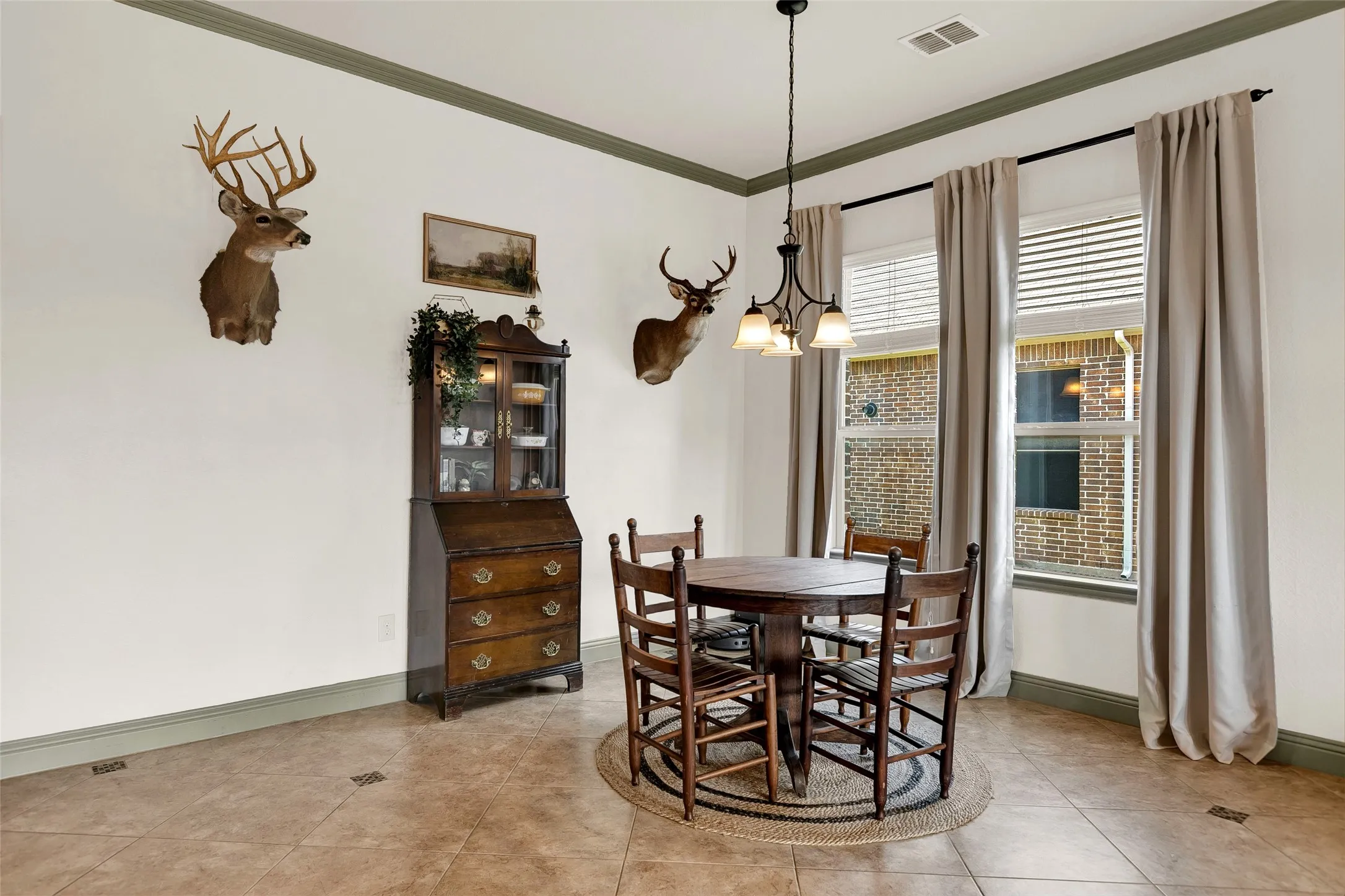 Single Family Residence For Sale in Kaufman County , 616 Spruce Trail, Forney, Texas 75126, 3 Bedroom, 2 Bathroom, 2 Garage spaces, 1,950 Sqft, built in 2018, mls#21397694, Real Estate Agent in Forney, Homes For Sale in Kaufman county, Homes For Sale in Forney, Realtor in Forney Texas, Real Estate Brokerage Independent Realty Texas, Luminita Cordes Realtor