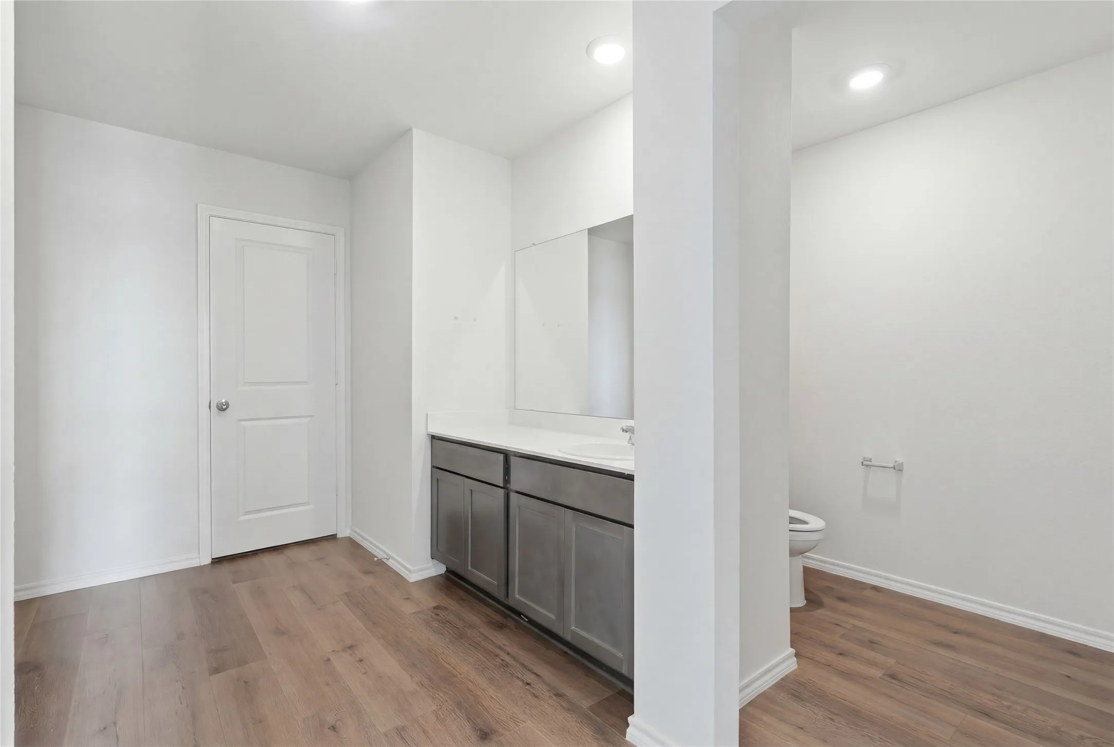 Single Family Residence For Sale in Hunt County , 2102 Bailer Way, Royse City, Texas 75189, 5 Bedroom, 3 Bathroom, 2 Garage spaces, 2,521 Sqft, built in 2023, mls#21400516, Real Estate Agent in Royse City, Homes For Sale in Hunt county, Homes For Sale in Royse City, Realtor in Royse City Texas, Real Estate Brokerage Independent Realty Texas, Luminita Cordes Realtor