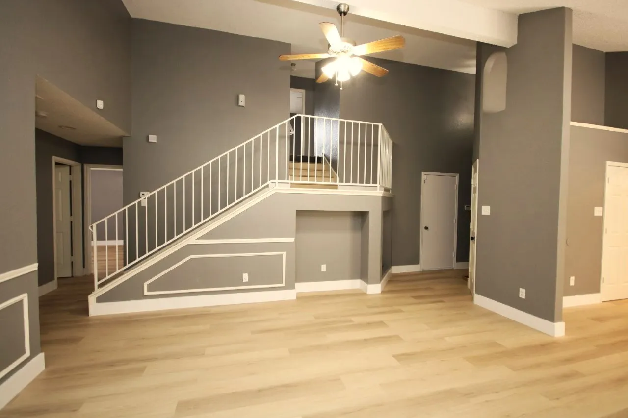 Single Family Residence For Rent in Tarrant County , 6414 Juliette Run, Arlington, Texas 76002, 5 Bedroom, 3 Bathroom, 2 Garage spaces, 1,869 Sqft, built in 1997, mls#21396436, Real Estate Agent in Arlington, Homes For Rent in Tarrant county, Homes For Rent in Arlington, Realtor in Arlington Texas, Real Estate Brokerage Independent Realty Texas, Luminita Cordes Realtor