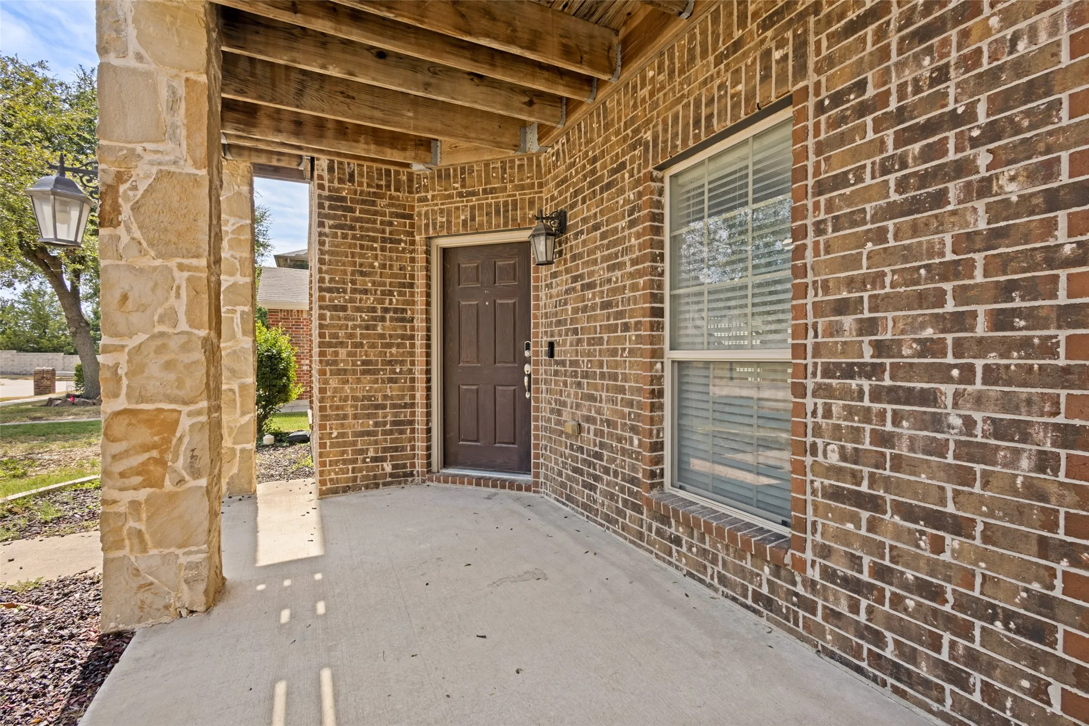 Single Family Residence For Sale in Collin County , 2201 Canyon Point, Mc Kinney, Texas 75071, 4 Bedroom, 3 Bathroom, 2 Garage spaces, 2,394 Sqft, built in 2011, mls#21400055, Real Estate Agent in Mc Kinney, Homes For Sale in Collin county, Homes For Sale in Mc Kinney, Realtor in Mc Kinney Texas, Real Estate Brokerage Independent Realty Texas, Luminita Cordes Realtor