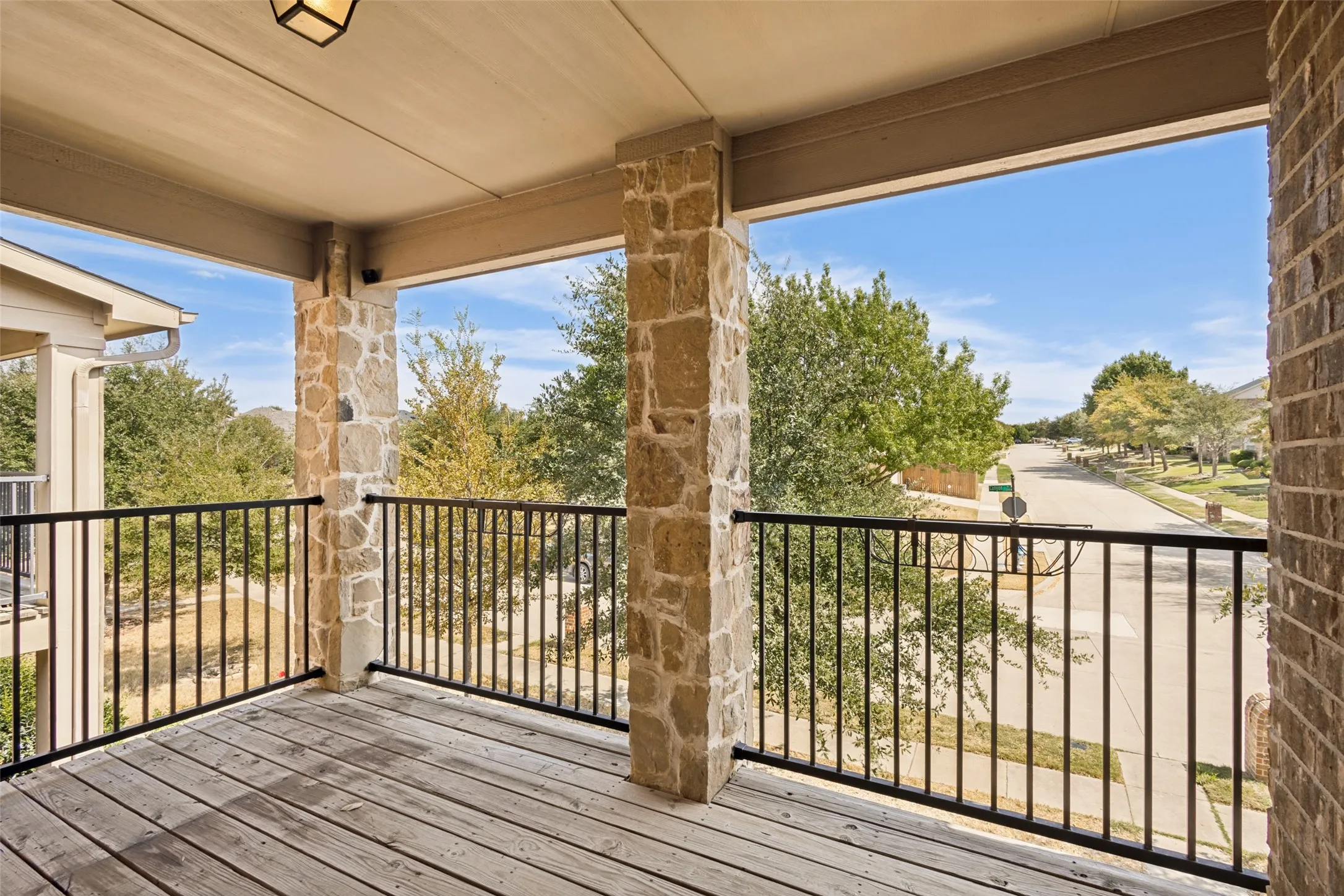 Single Family Residence For Sale in Collin County , 2201 Canyon Point, Mc Kinney, Texas 75071, 4 Bedroom, 3 Bathroom, 2 Garage spaces, 2,394 Sqft, built in 2011, mls#21400055, Real Estate Agent in Mc Kinney, Homes For Sale in Collin county, Homes For Sale in Mc Kinney, Realtor in Mc Kinney Texas, Real Estate Brokerage Independent Realty Texas, Luminita Cordes Realtor