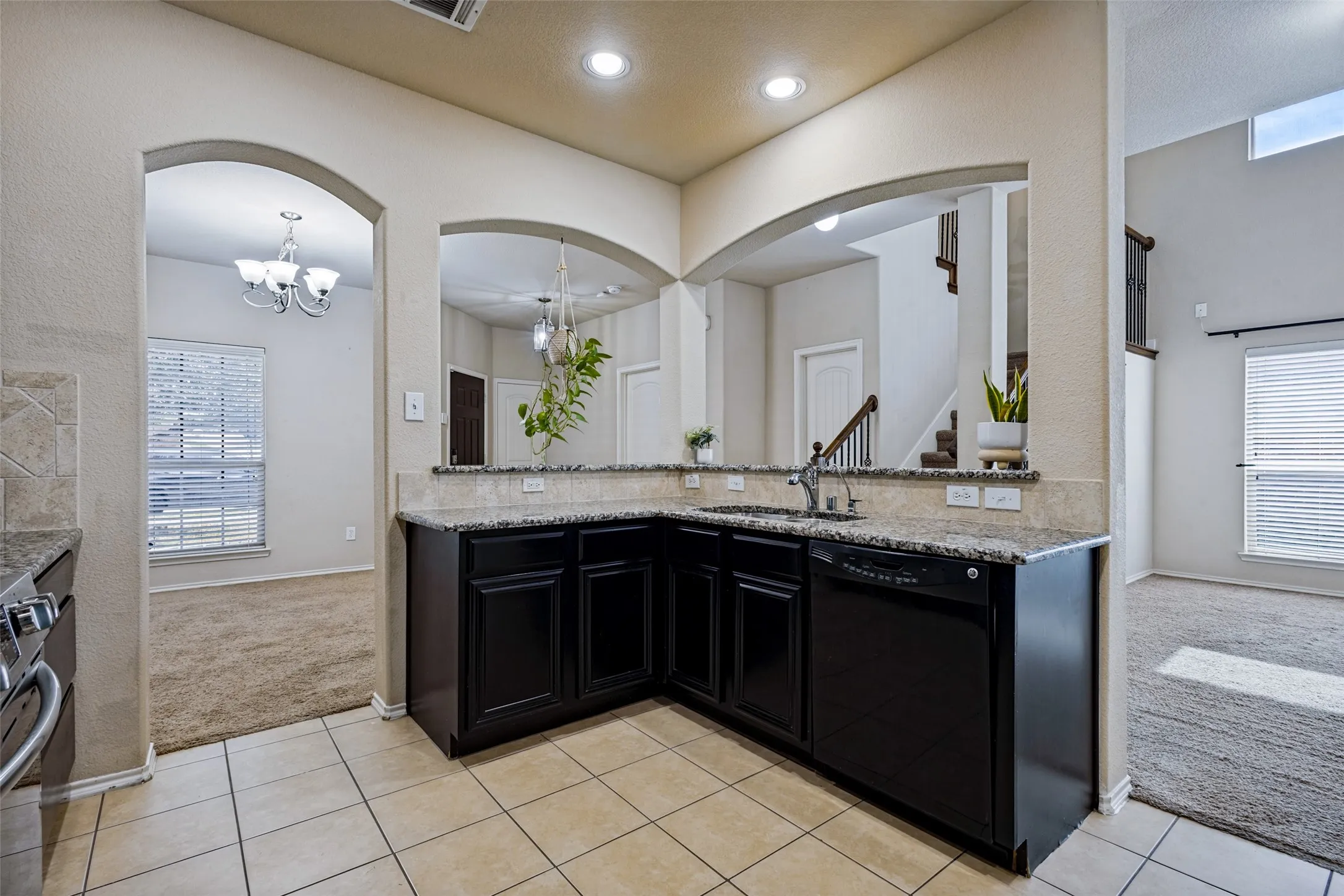 Single Family Residence For Sale in Collin County , 2201 Canyon Point, Mc Kinney, Texas 75071, 4 Bedroom, 3 Bathroom, 2 Garage spaces, 2,394 Sqft, built in 2011, mls#21400055, Real Estate Agent in Mc Kinney, Homes For Sale in Collin county, Homes For Sale in Mc Kinney, Realtor in Mc Kinney Texas, Real Estate Brokerage Independent Realty Texas, Luminita Cordes Realtor