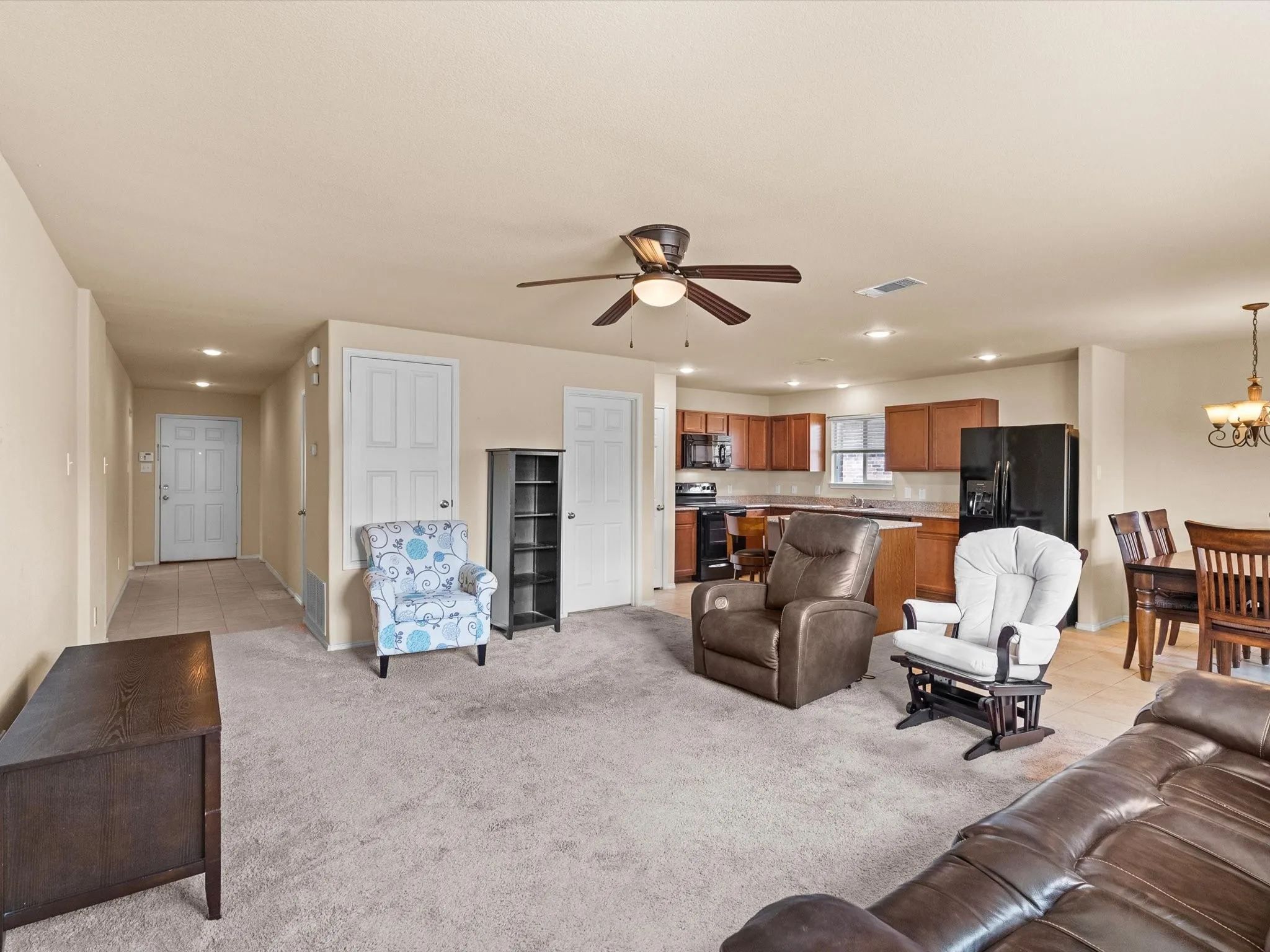Single Family Residence For Sale in Denton County , 14721 Brandon Drive, Little Elm, Texas 75068, 3 Bedroom, 2 Bathroom, 2 Garage spaces, 1,433 Sqft, built in 2012, mls#21400142, Real Estate Agent in Little Elm, Homes For Sale in Denton county, Homes For Sale in Little Elm, Realtor in Little Elm Texas, Real Estate Brokerage Independent Realty Texas, Luminita Cordes Realtor