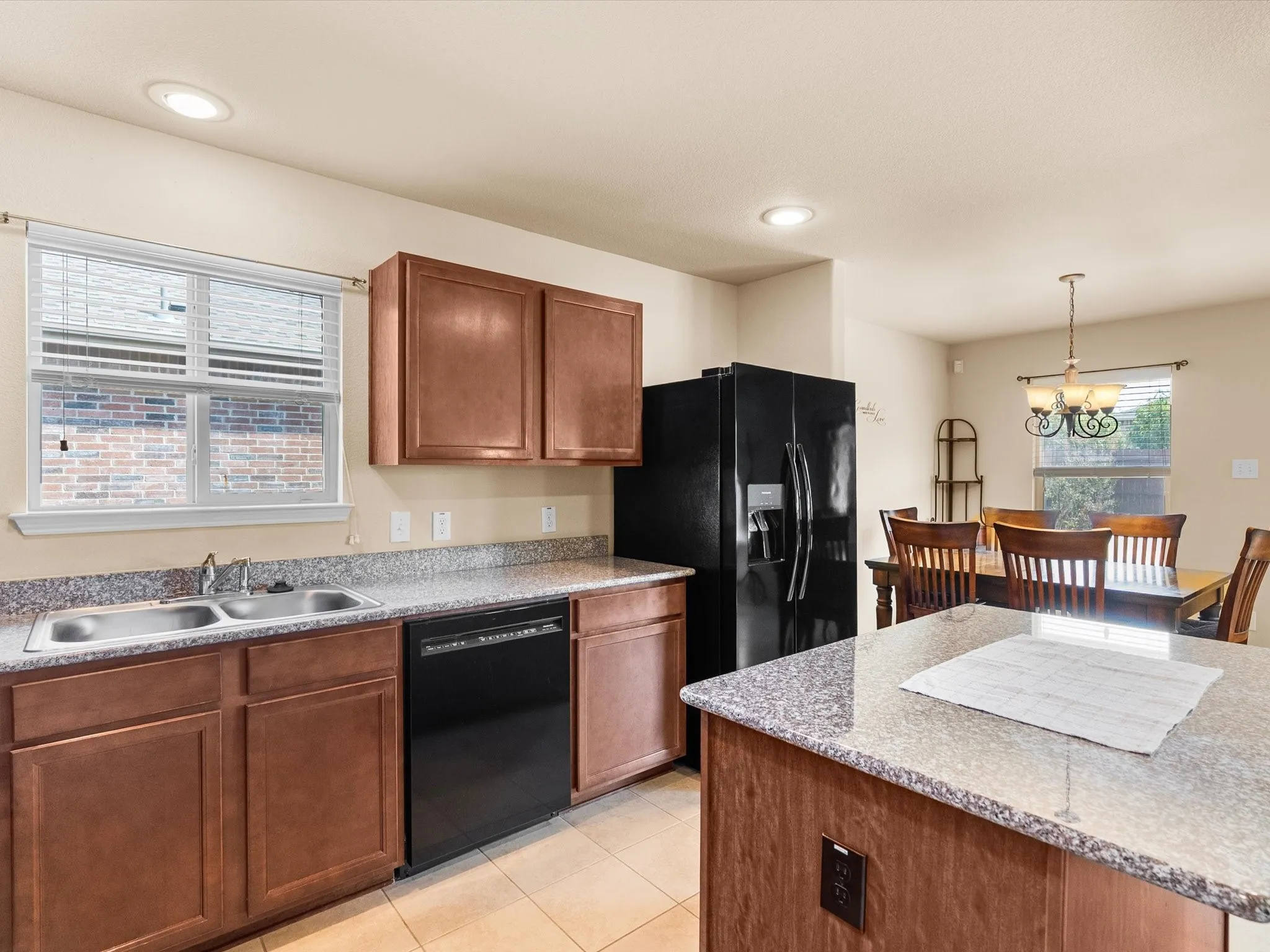 Single Family Residence For Sale in Denton County , 14721 Brandon Drive, Little Elm, Texas 75068, 3 Bedroom, 2 Bathroom, 2 Garage spaces, 1,433 Sqft, built in 2012, mls#21400142, Real Estate Agent in Little Elm, Homes For Sale in Denton county, Homes For Sale in Little Elm, Realtor in Little Elm Texas, Real Estate Brokerage Independent Realty Texas, Luminita Cordes Realtor