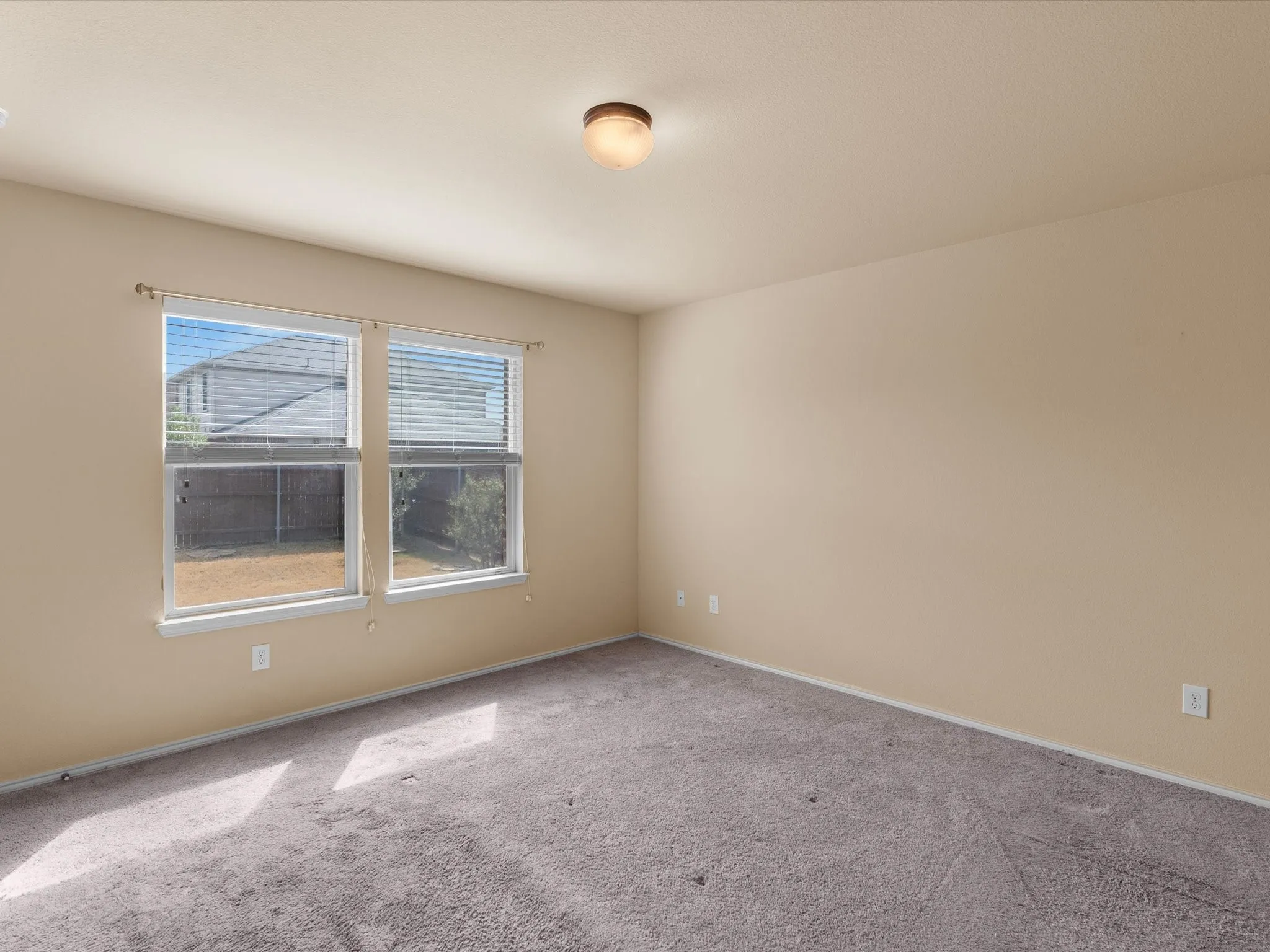 Single Family Residence For Sale in Denton County , 14721 Brandon Drive, Little Elm, Texas 75068, 3 Bedroom, 2 Bathroom, 2 Garage spaces, 1,433 Sqft, built in 2012, mls#21400142, Real Estate Agent in Little Elm, Homes For Sale in Denton county, Homes For Sale in Little Elm, Realtor in Little Elm Texas, Real Estate Brokerage Independent Realty Texas, Luminita Cordes Realtor