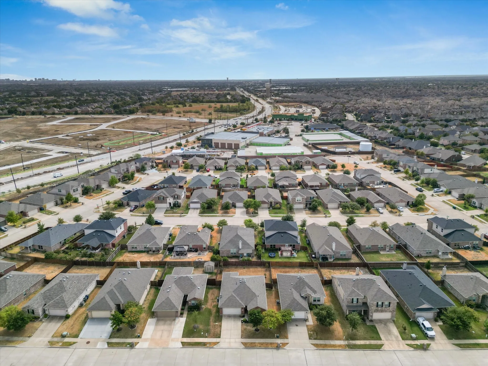 Single Family Residence For Sale in Denton County , 14721 Brandon Drive, Little Elm, Texas 75068, 3 Bedroom, 2 Bathroom, 2 Garage spaces, 1,433 Sqft, built in 2012, mls#21400142, Real Estate Agent in Little Elm, Homes For Sale in Denton county, Homes For Sale in Little Elm, Realtor in Little Elm Texas, Real Estate Brokerage Independent Realty Texas, Luminita Cordes Realtor