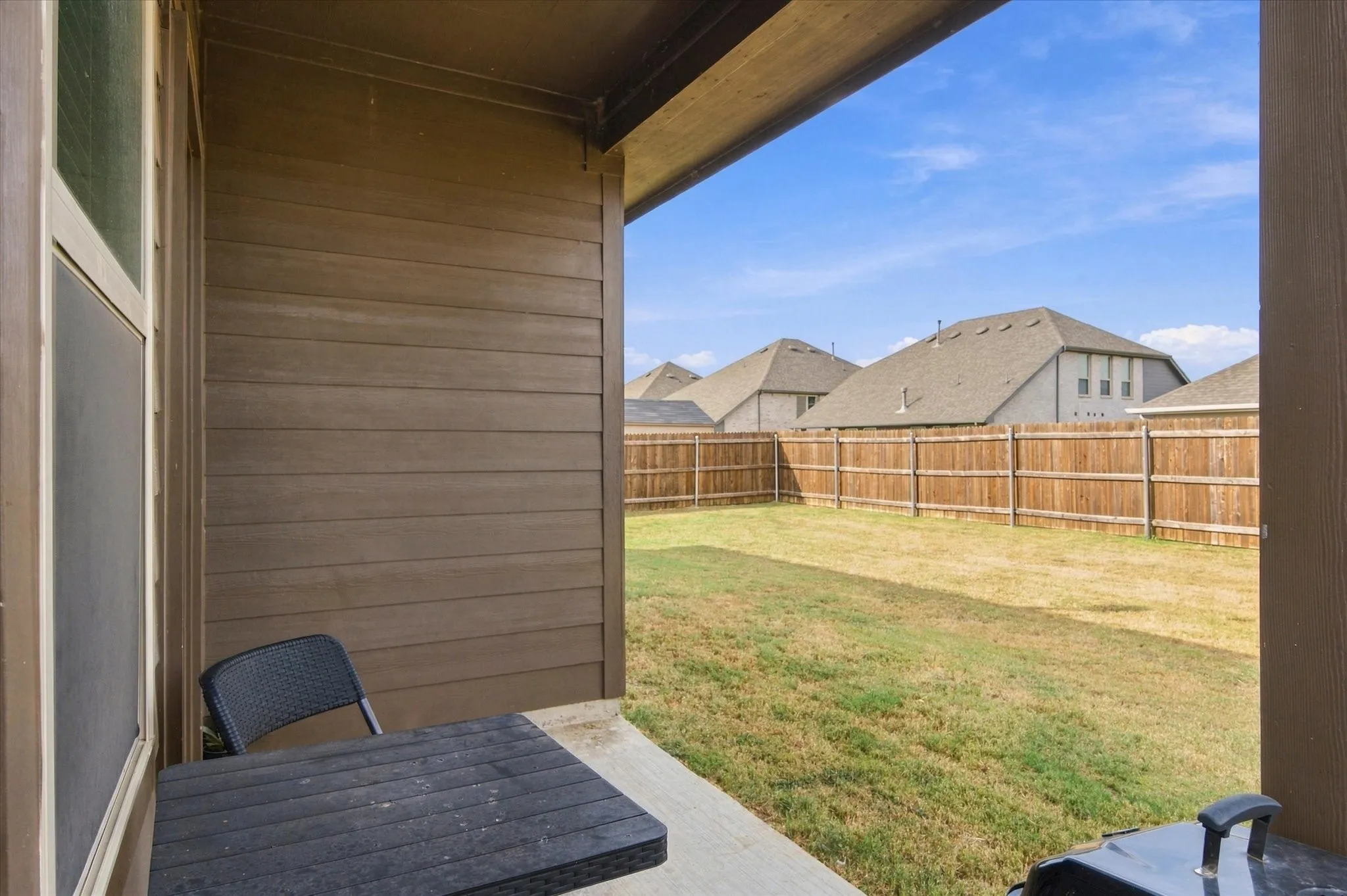 Single Family Residence For Sale in Ellis County , 417 Burrow Drive, Waxahachie, Texas 75167, 4 Bedroom, 3 Bathroom, 2 Garage spaces, 2,372 Sqft, built in 2022, mls#21396705, Real Estate Agent in Waxahachie, Homes For Sale in Ellis county, Homes For Sale in Waxahachie, Realtor in Waxahachie Texas, Real Estate Brokerage Independent Realty Texas, Luminita Cordes Realtor